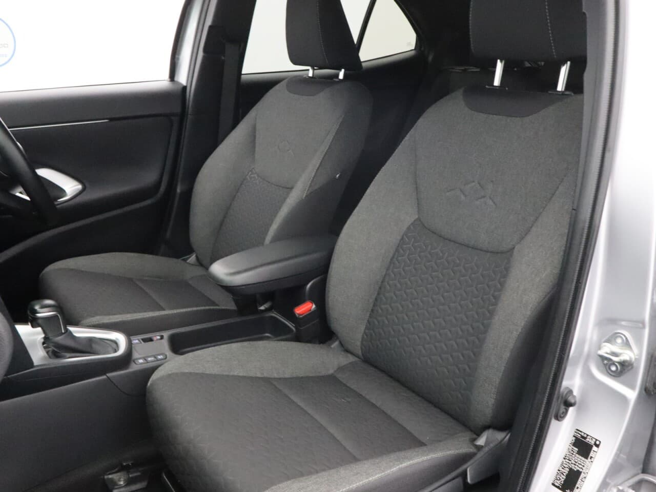 Toyota Yaris Cross 1.5 VVT-h Design — image 35