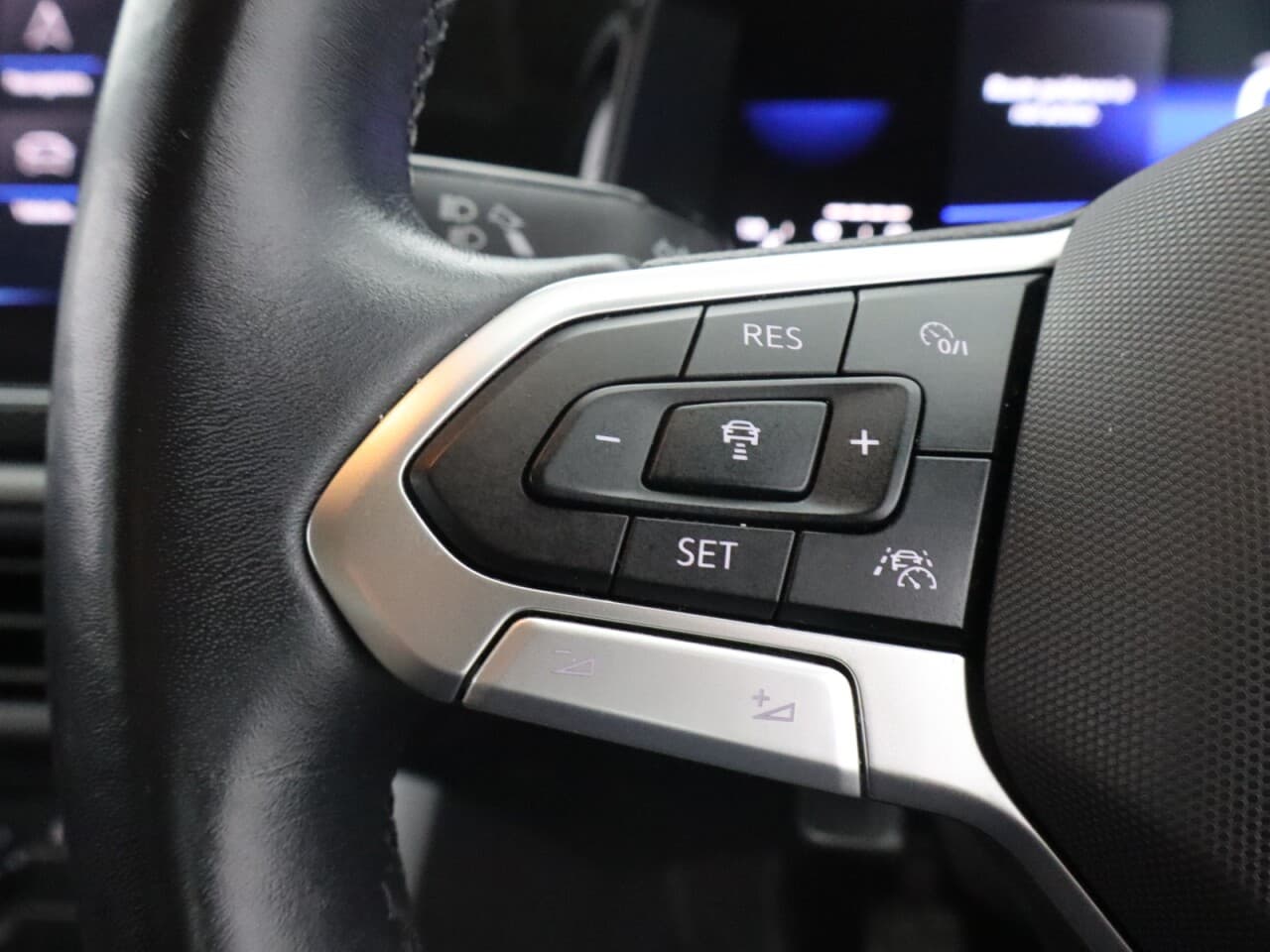 Volkswagen Polo 1.0 TSI Life — image 17
