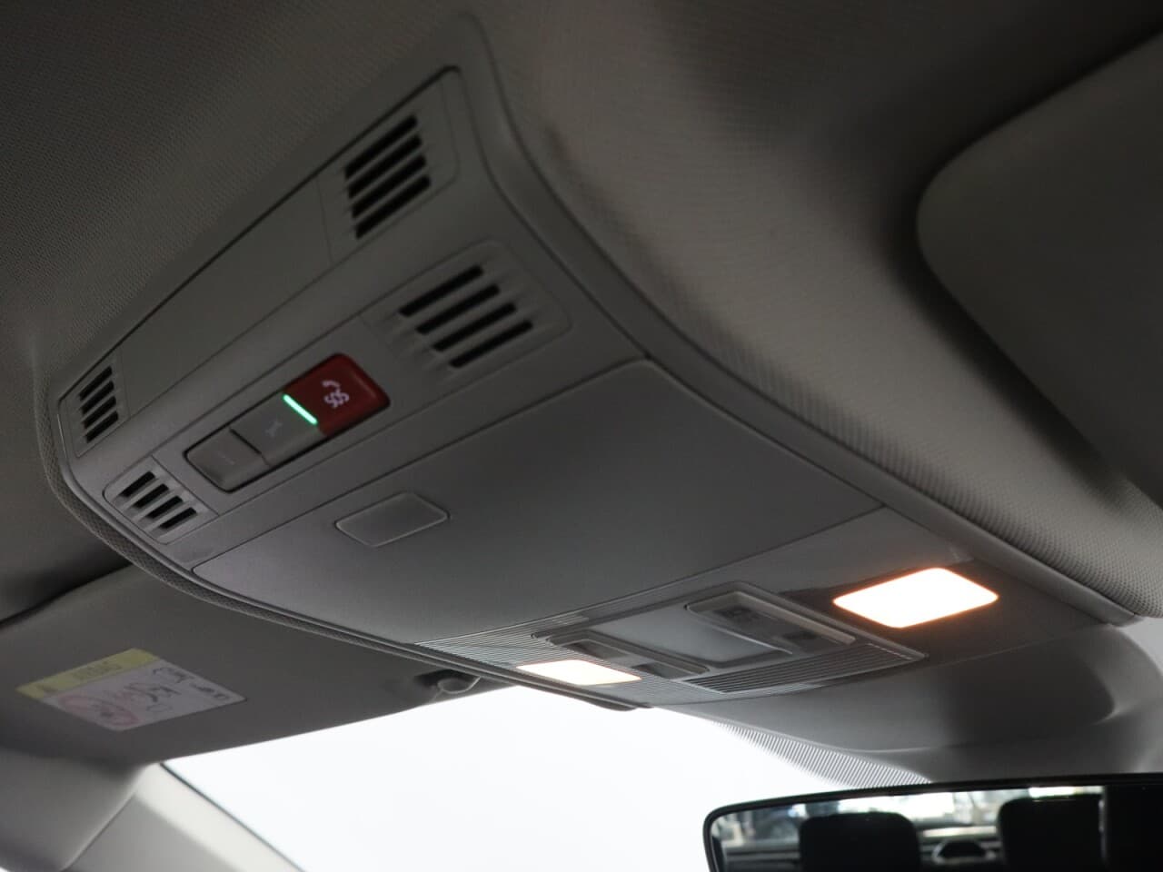 Volkswagen Polo 1.0 TSI Life — image 30