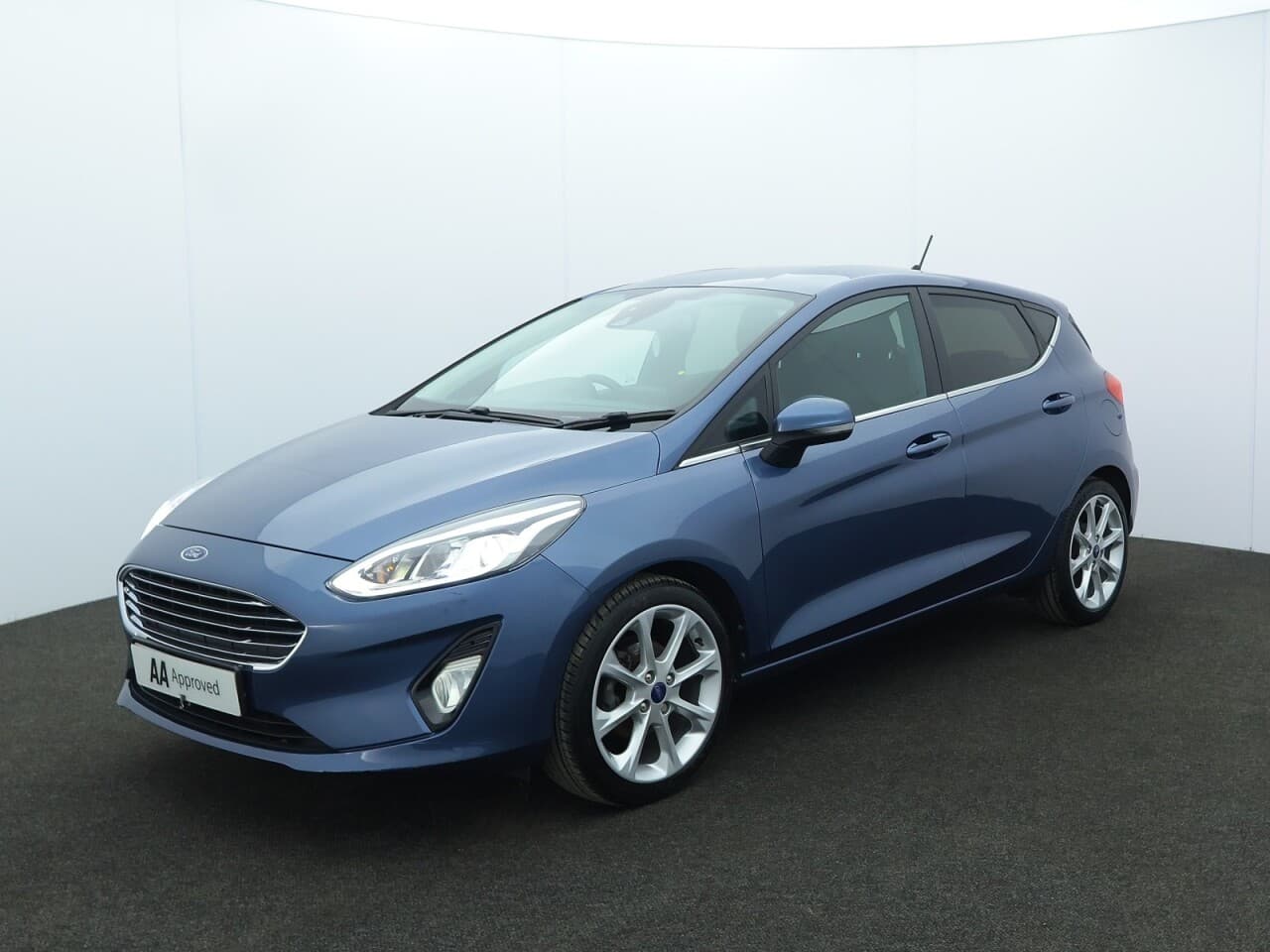 Ford Fiesta 1.0T EcoBoost MHEV Titanium X — image 6