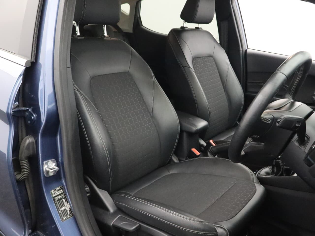 Ford Fiesta 1.0T EcoBoost MHEV Titanium X — image 15