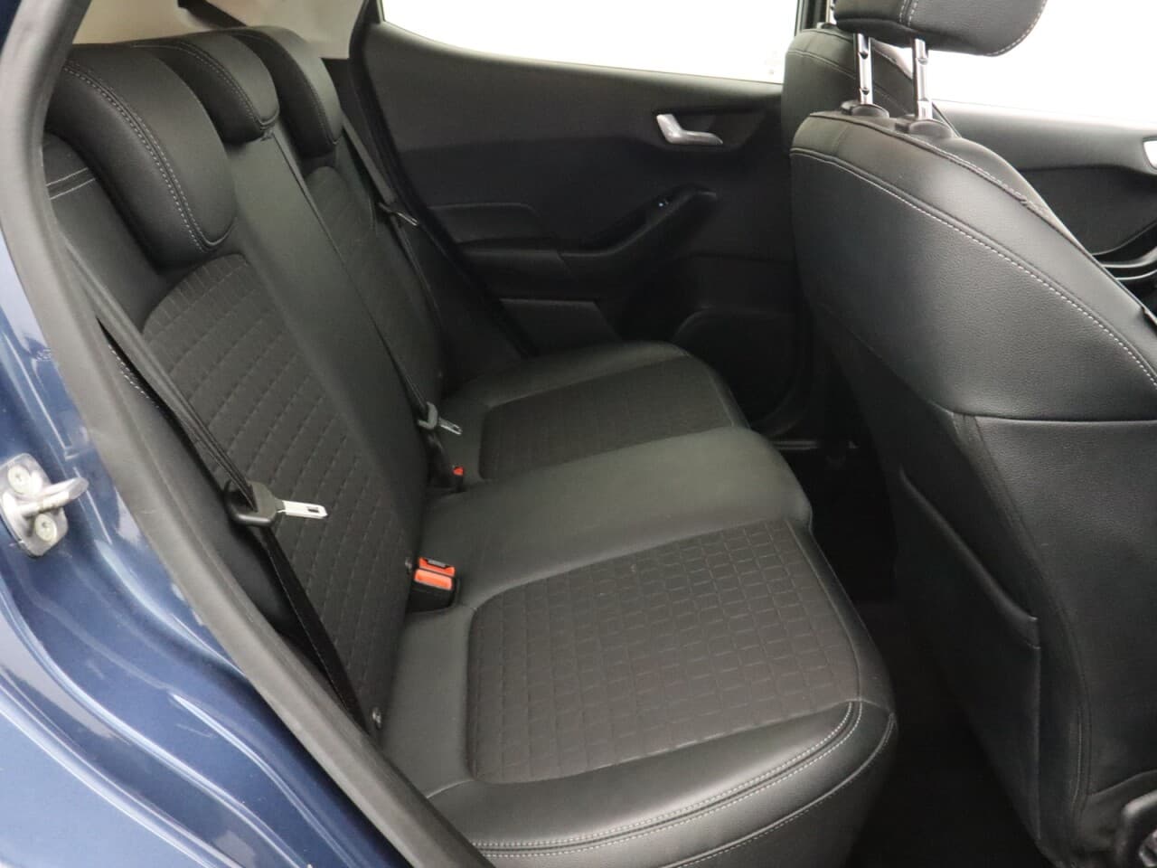 Ford Fiesta 1.0T EcoBoost MHEV Titanium X — image 44