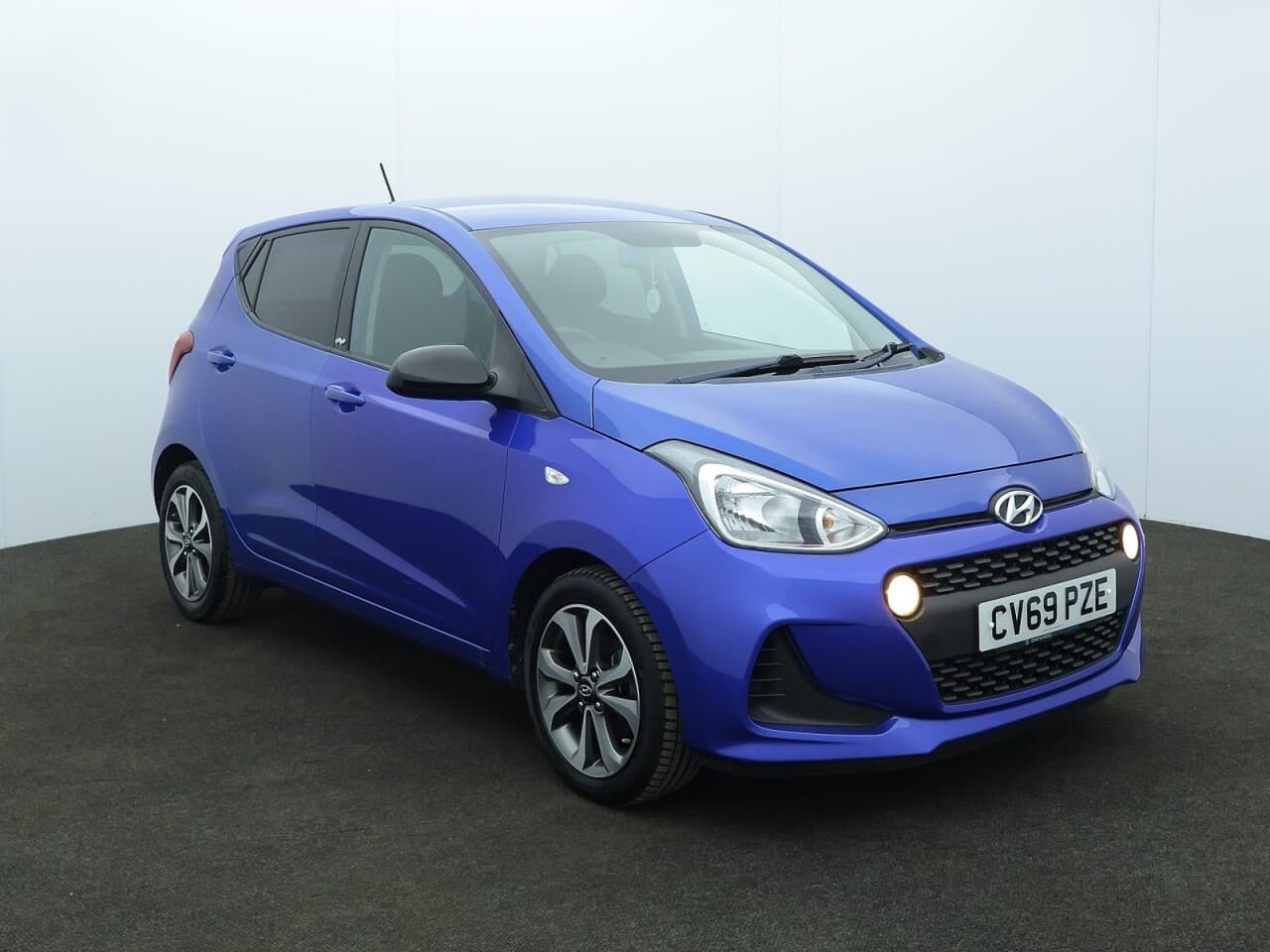 Hyundai I10 1.0 Play view 1