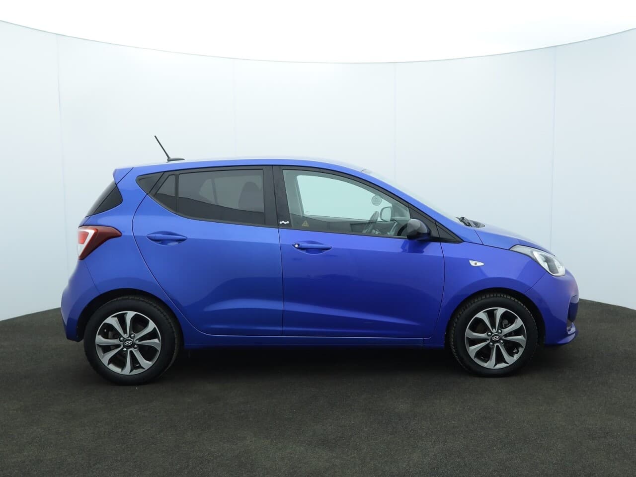 Hyundai I10 1.0 Play — image 11