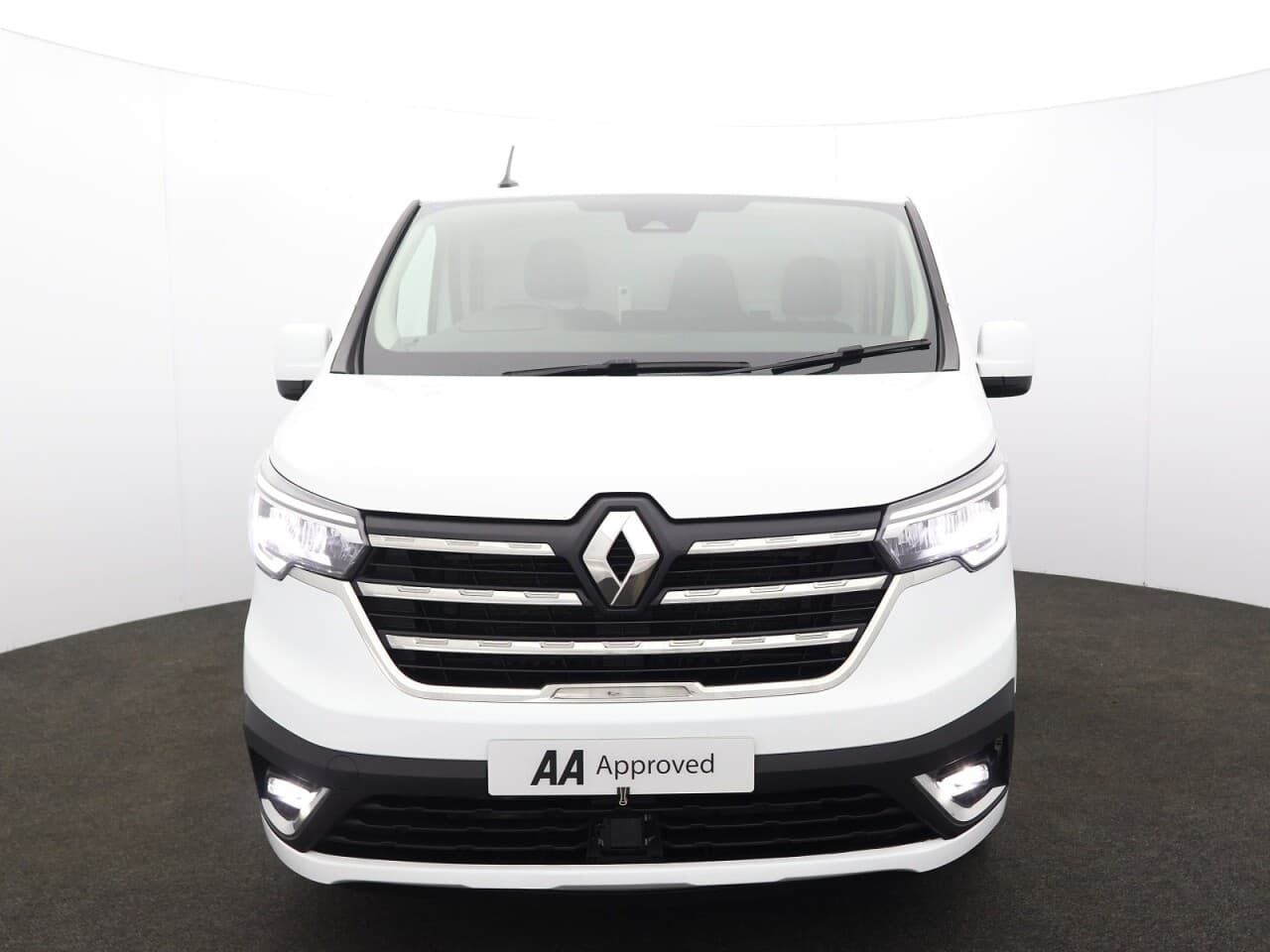 Renault Trafic 2.0 dCi Blue SL28 Sport — image 4