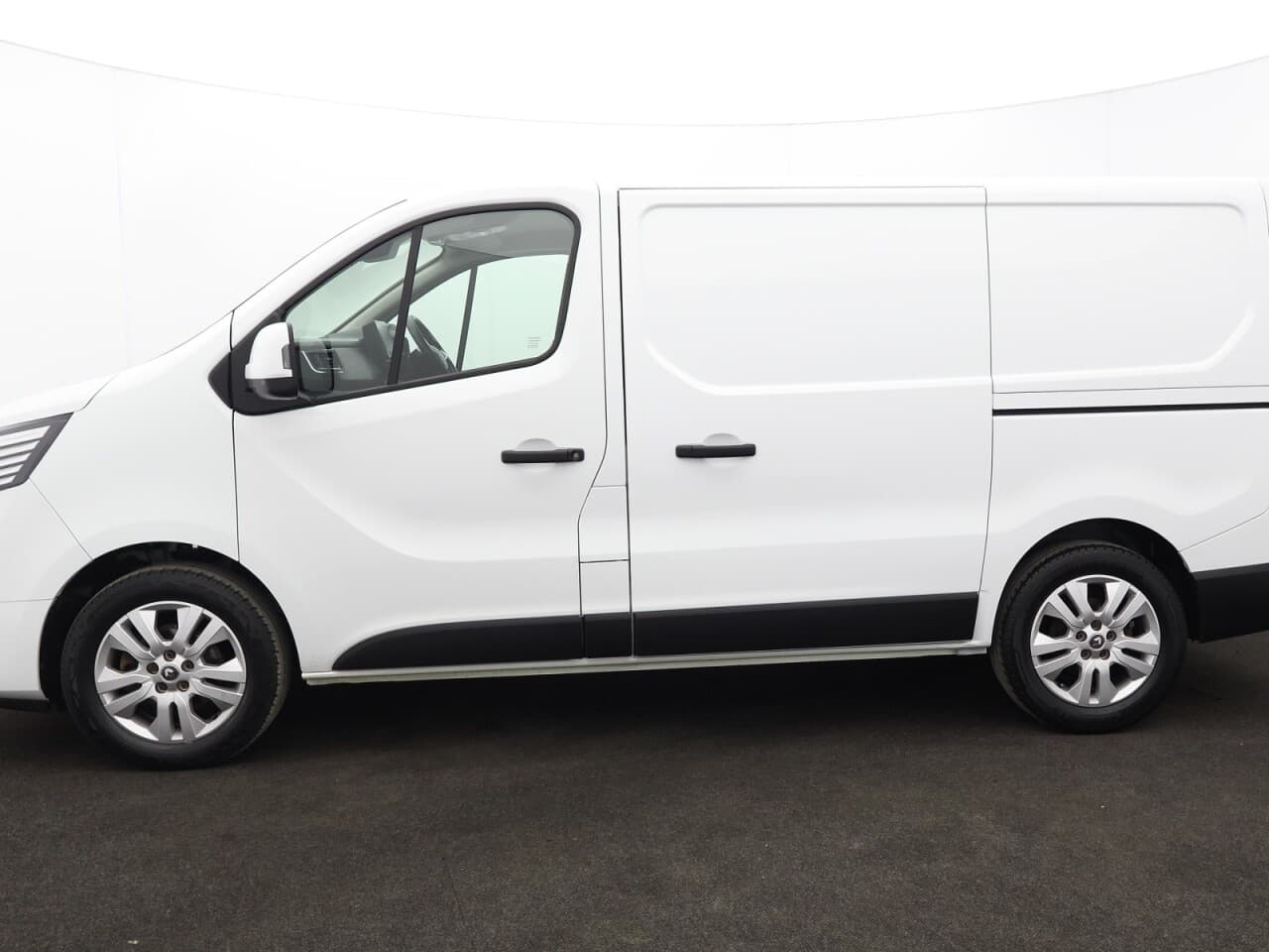 Renault Trafic 2.0 dCi Blue SL28 Sport — image 7