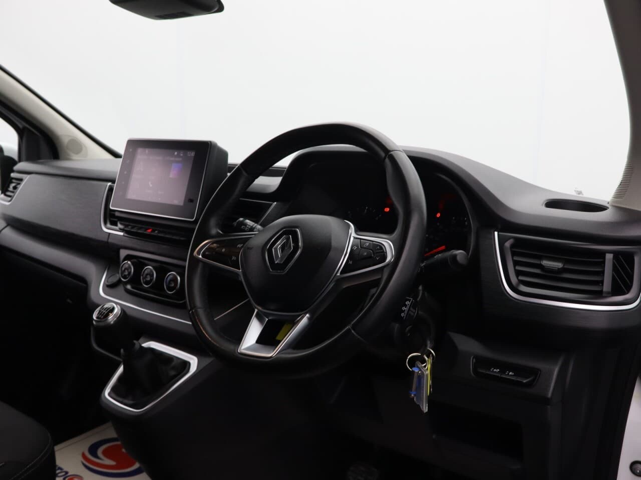 Renault Trafic 2.0 dCi Blue SL28 Sport — image 13
