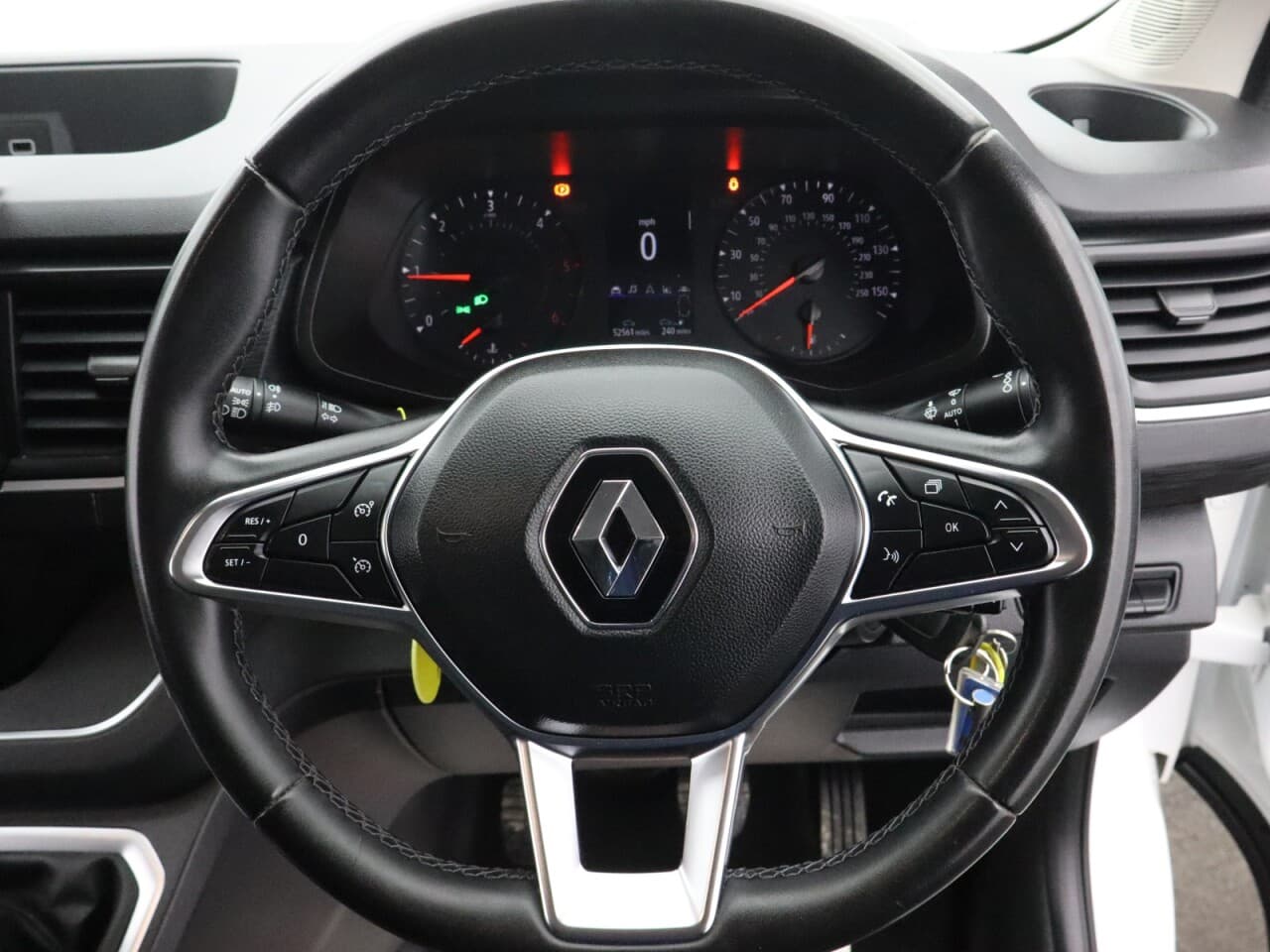 Renault Trafic 2.0 dCi Blue SL28 Sport — image 17