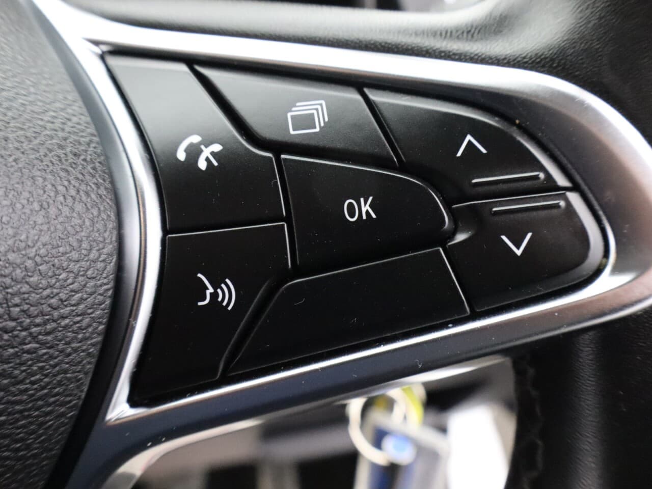 Renault Trafic 2.0 dCi Blue SL28 Sport — image 19
