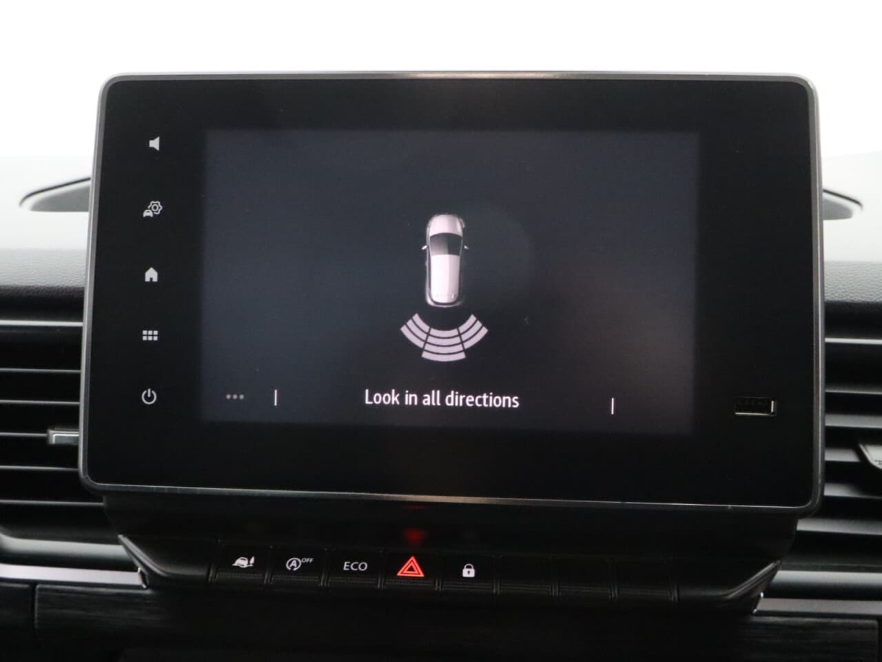 Renault Trafic 2.0 dCi Blue SL28 Sport — image 30