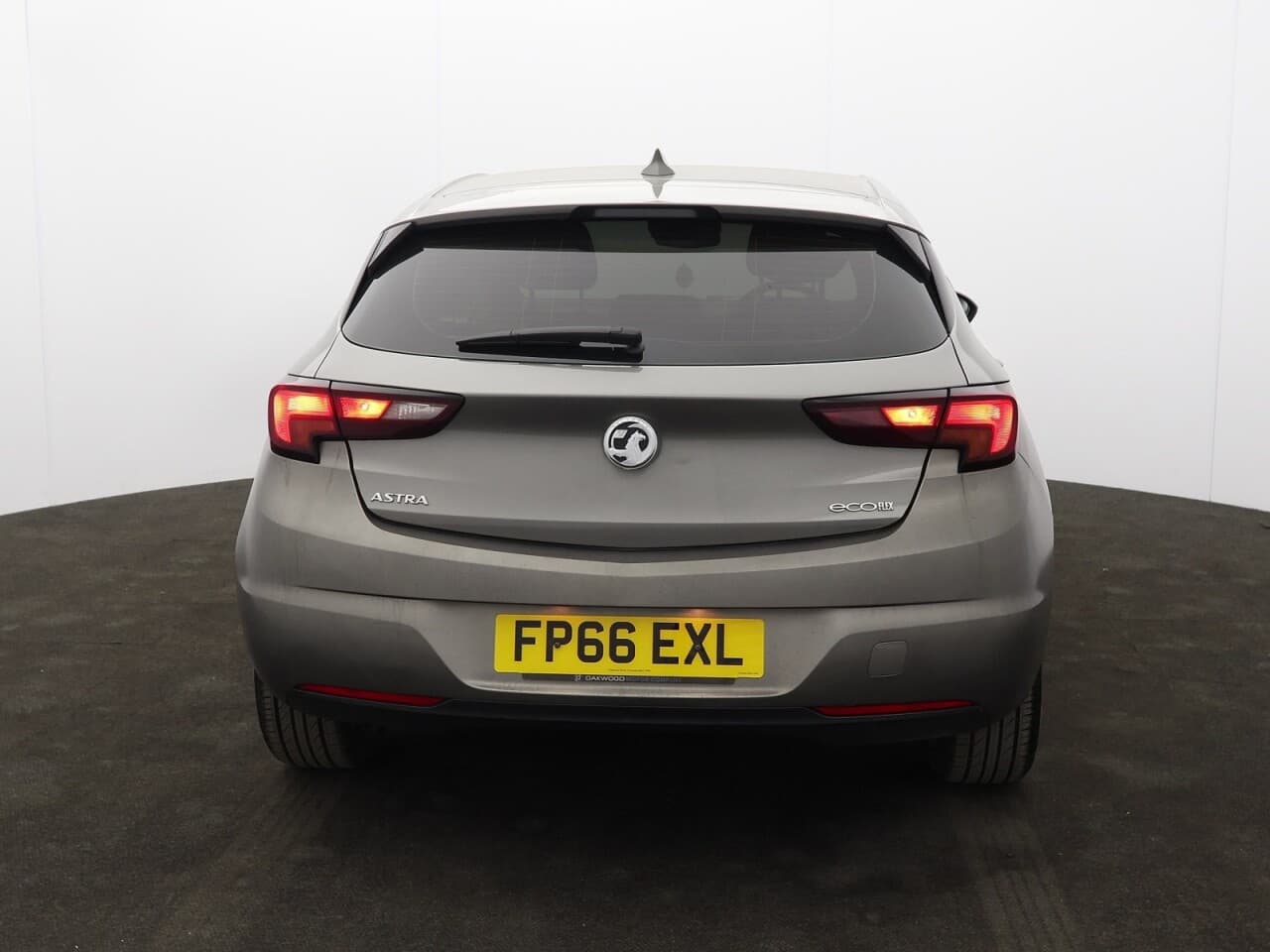Vauxhall Astra 1.6 CDTi ecoFLEX SRi Nav — image 9