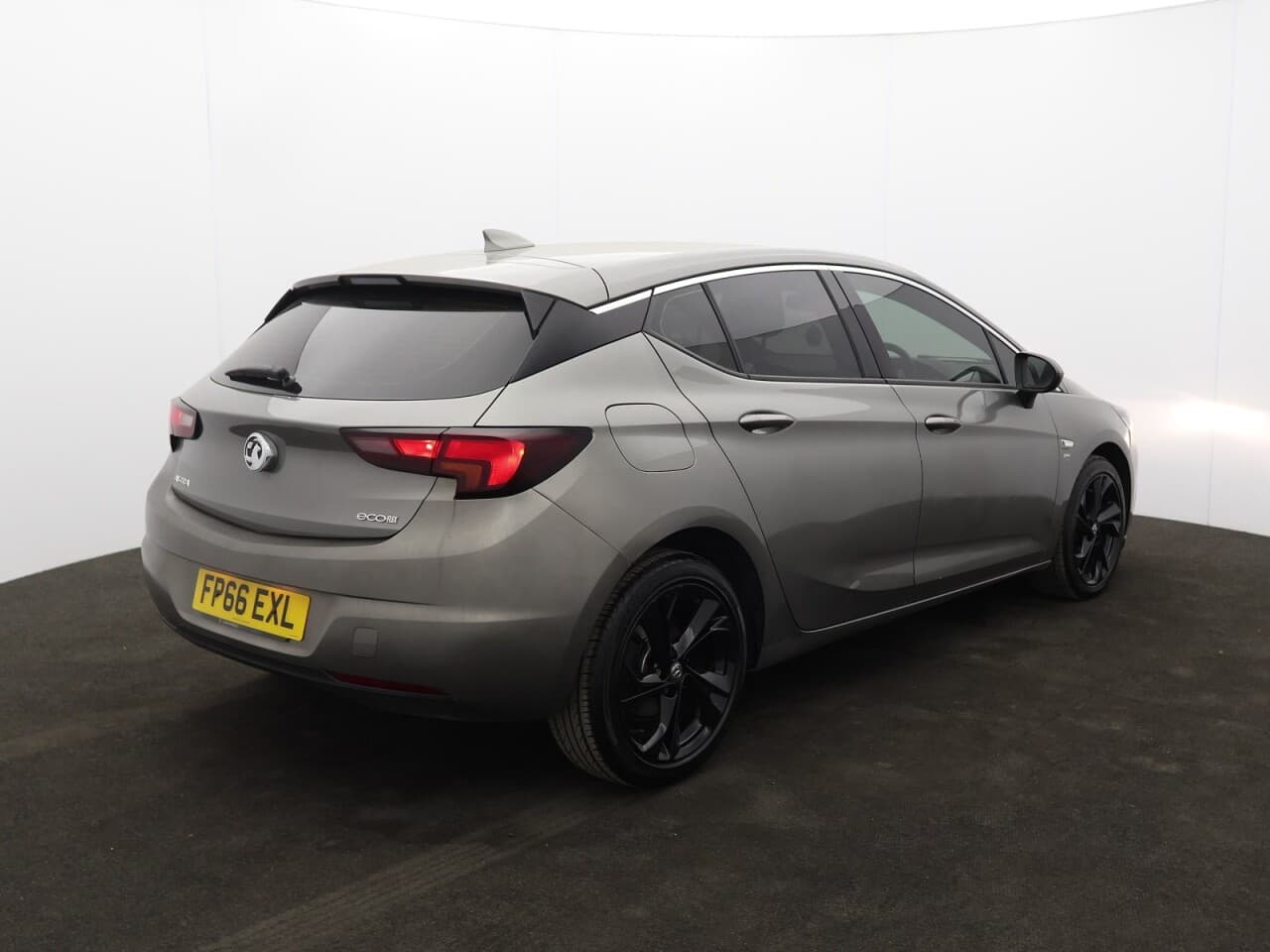 Vauxhall Astra 1.6 CDTi ecoFLEX SRi Nav — image 10