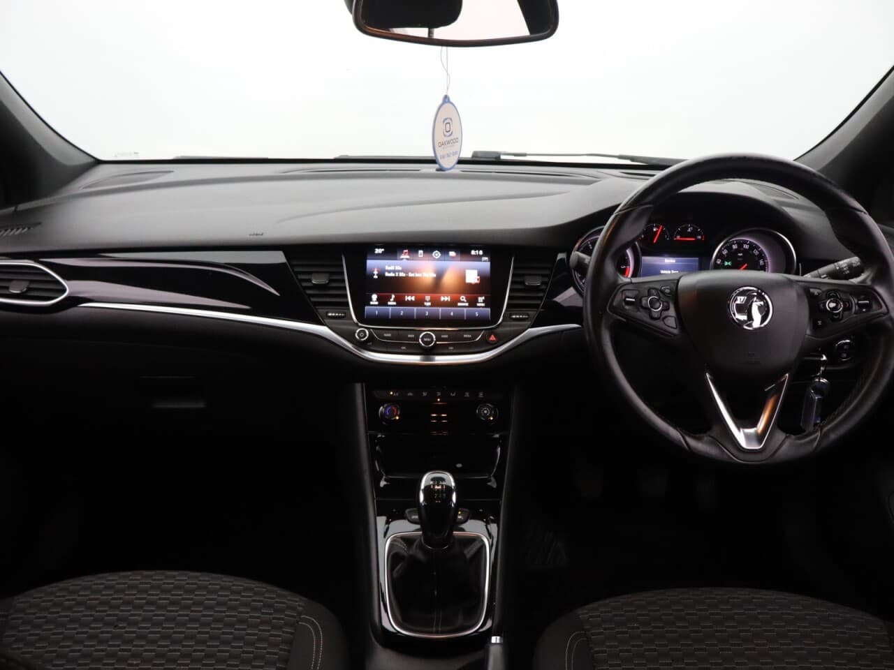 Vauxhall Astra 1.6 CDTi ecoFLEX SRi Nav — image 12