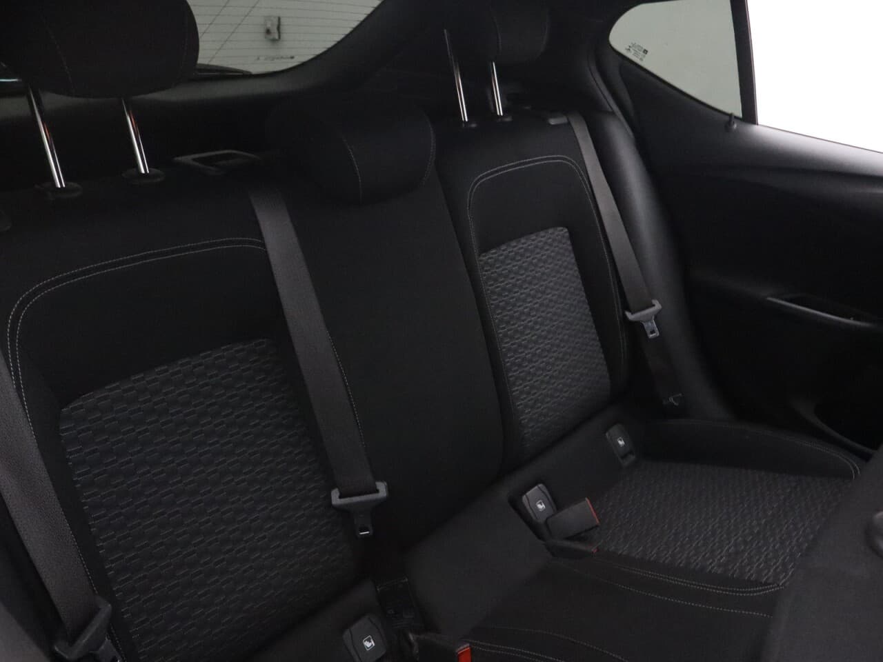 Vauxhall Astra 1.6 CDTi ecoFLEX SRi Nav — image 37
