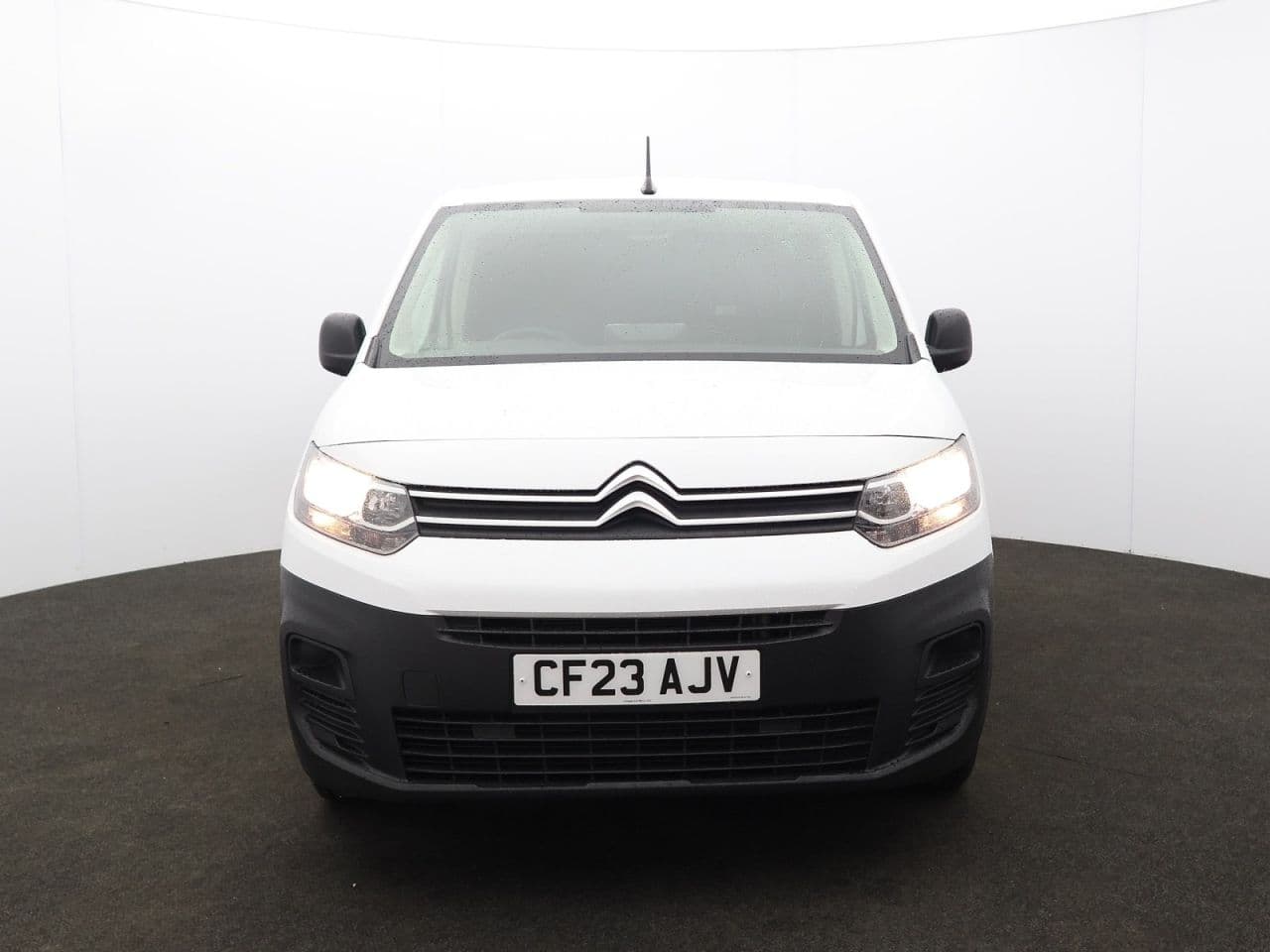 Citroen Berlingo 1.5 BlueHDi 1000 Enterprise Edition M — image 5