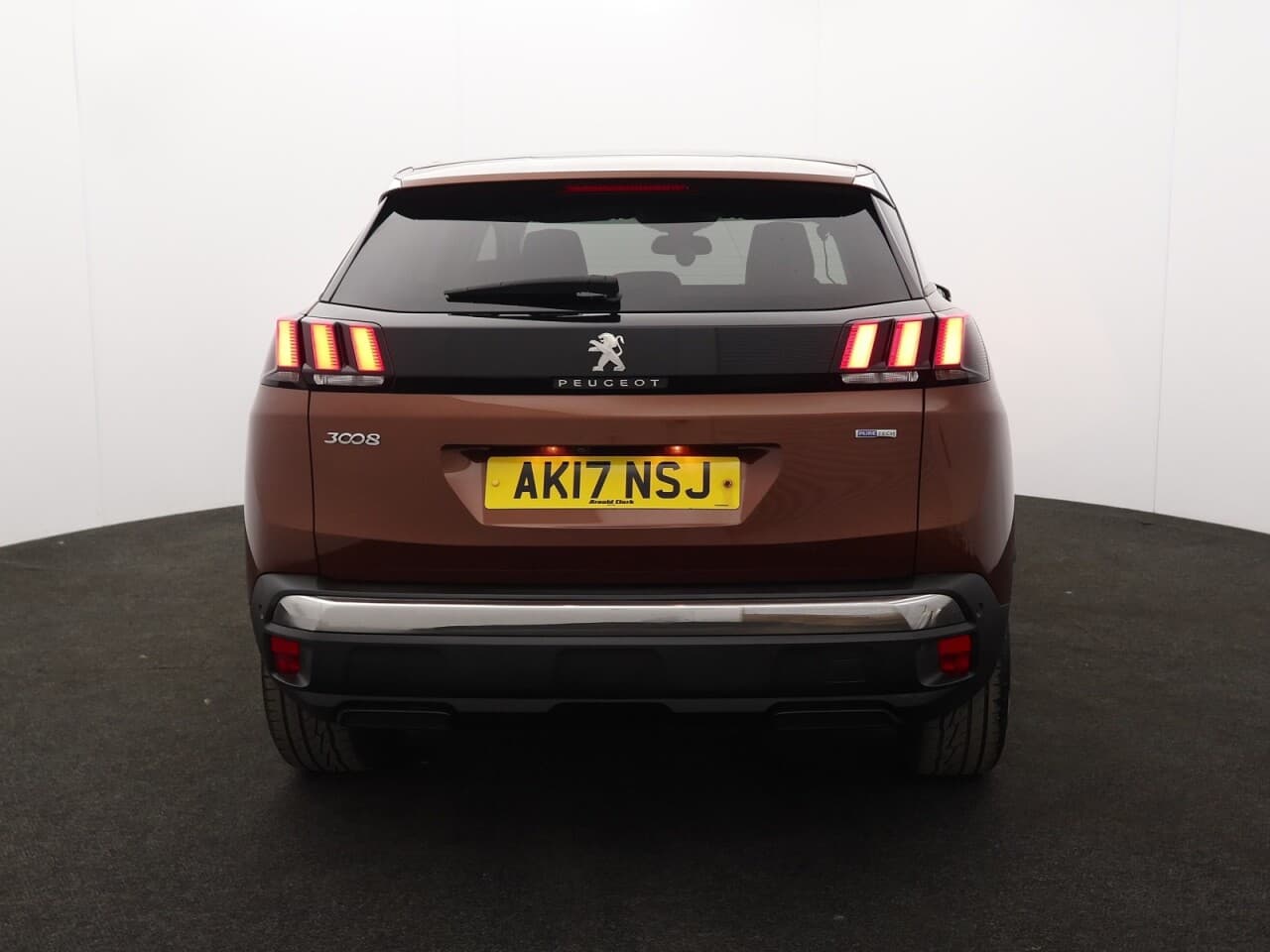 Peugeot 3008 1.2 PureTech Allure — image 9