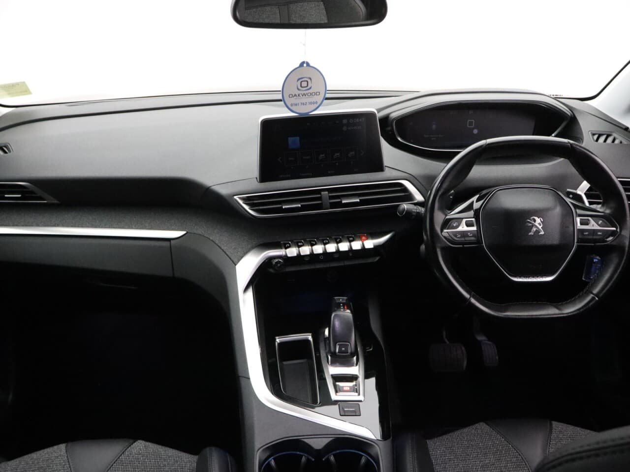 Peugeot 3008 1.2 PureTech Allure — image 12