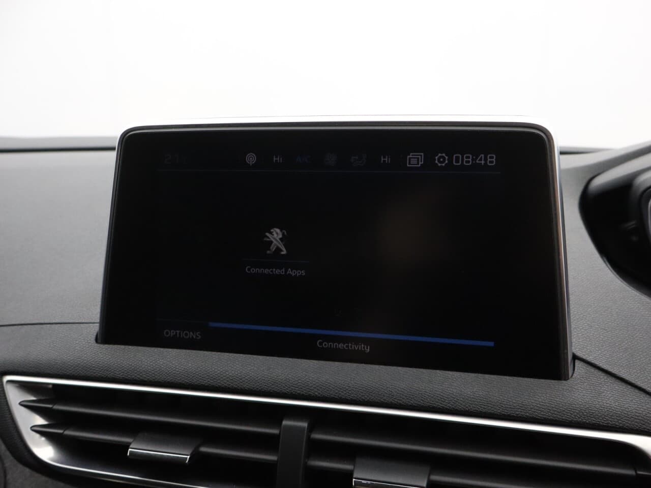 Peugeot 3008 1.2 PureTech Allure — image 31