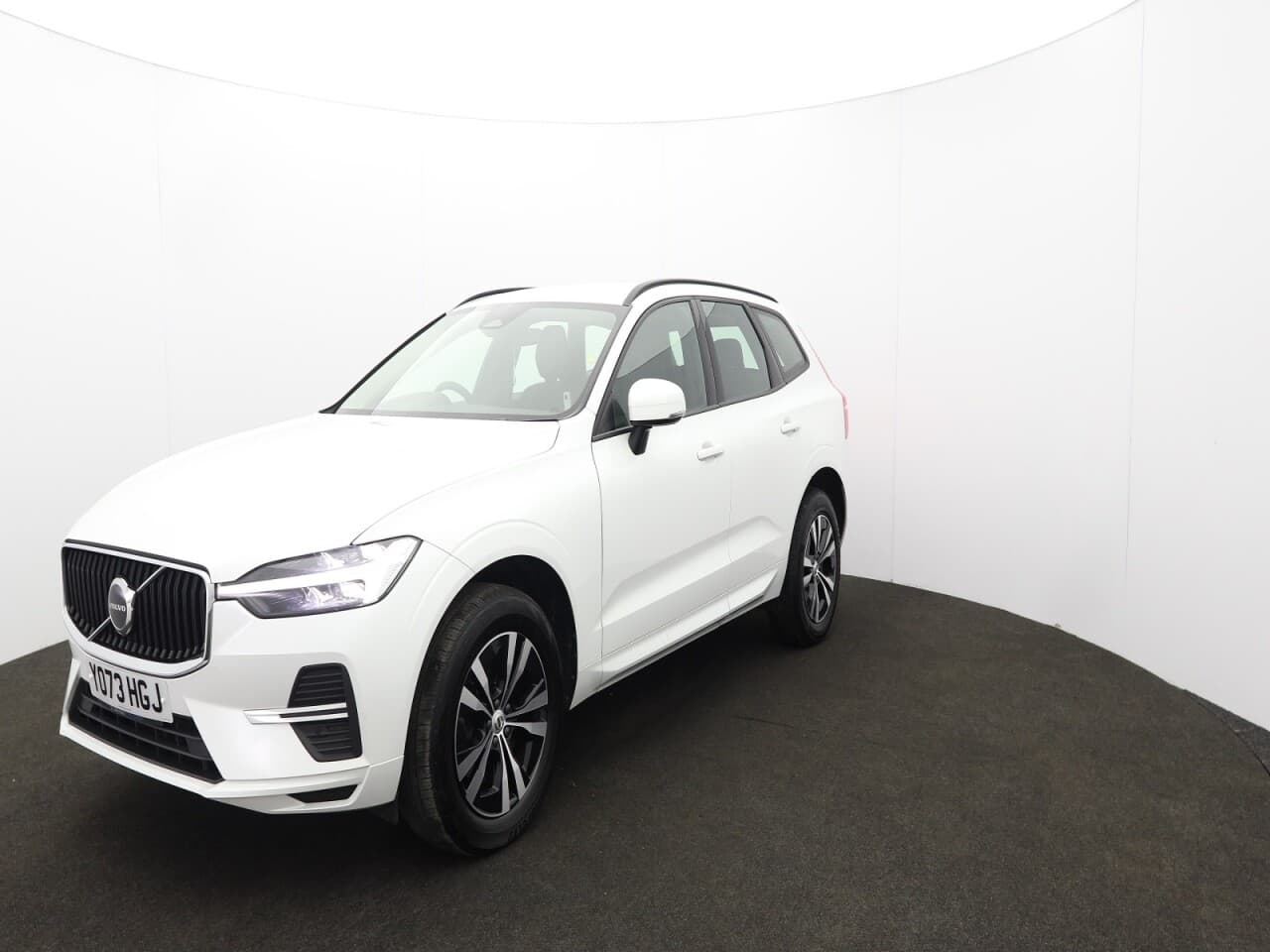 Volvo XC60 2.0 B5 MHEV Core — image 5