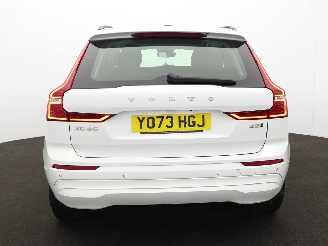 Volvo XC60 2.0 B5 MHEV Core — image 9