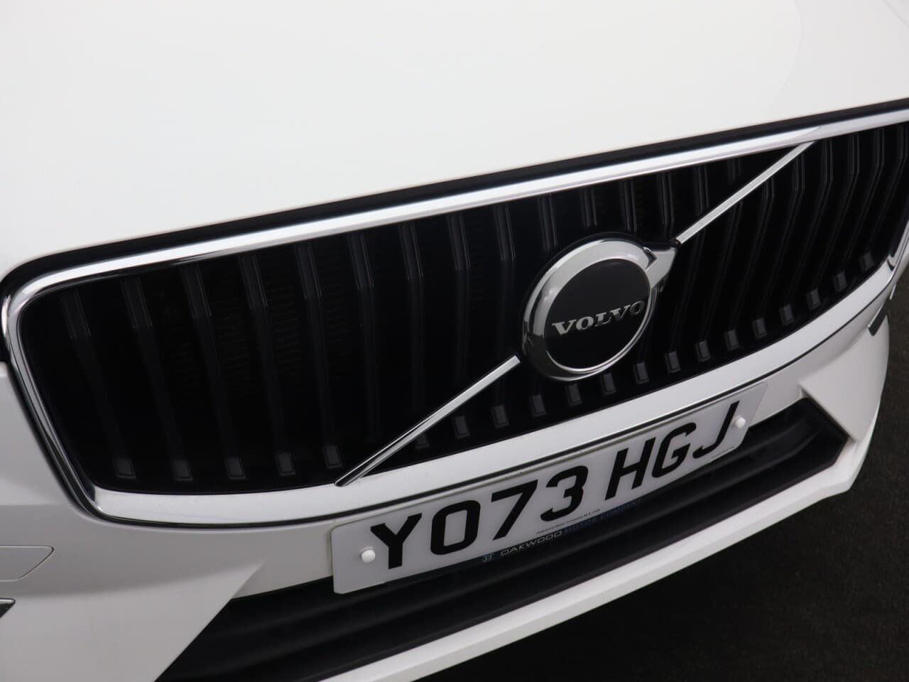 Volvo XC60 2.0 B5 MHEV Core — image 50