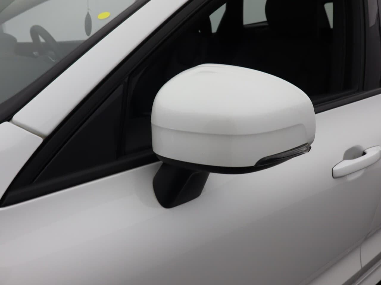 Volvo XC60 2.0 B5 MHEV Core — image 53