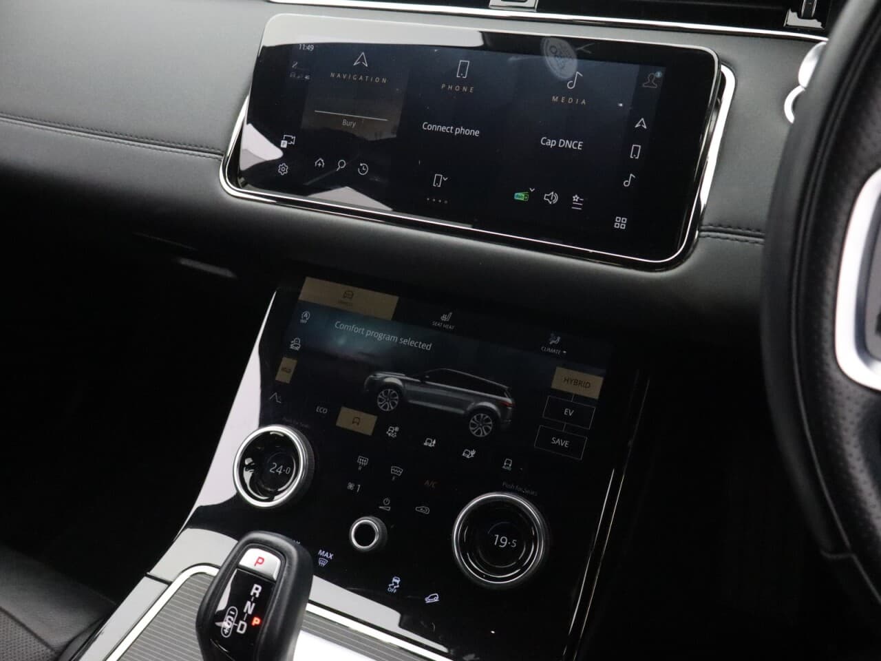 Land Rover Range Rover Evoque 1.5 P300e 12.2kWh R-Dynamic SE — image 21