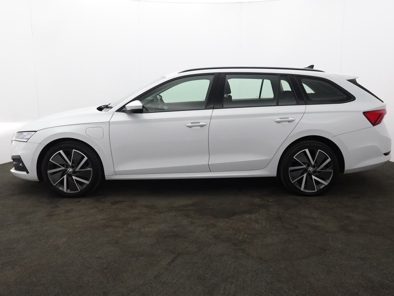 Skoda Octavia 1.4 TSI iV 13kWh SE Technology — image 6