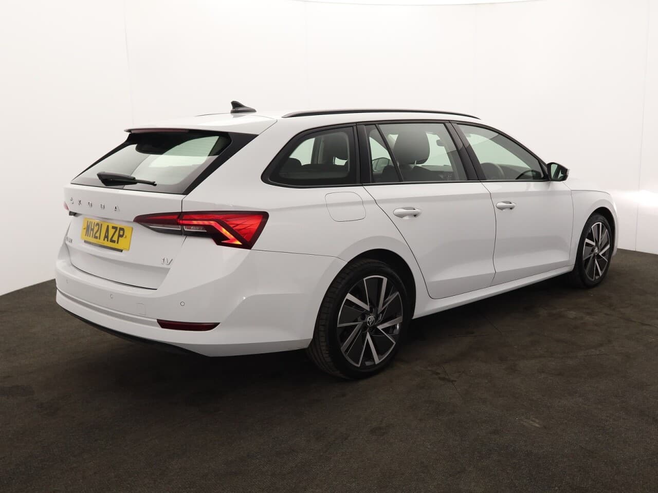 Skoda Octavia 1.4 TSI iV 13kWh SE Technology — image 10