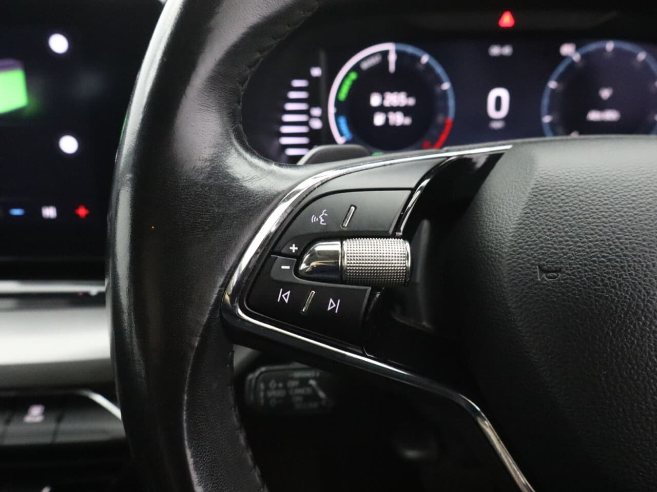 Skoda Octavia 1.4 TSI iV 13kWh SE Technology — image 17