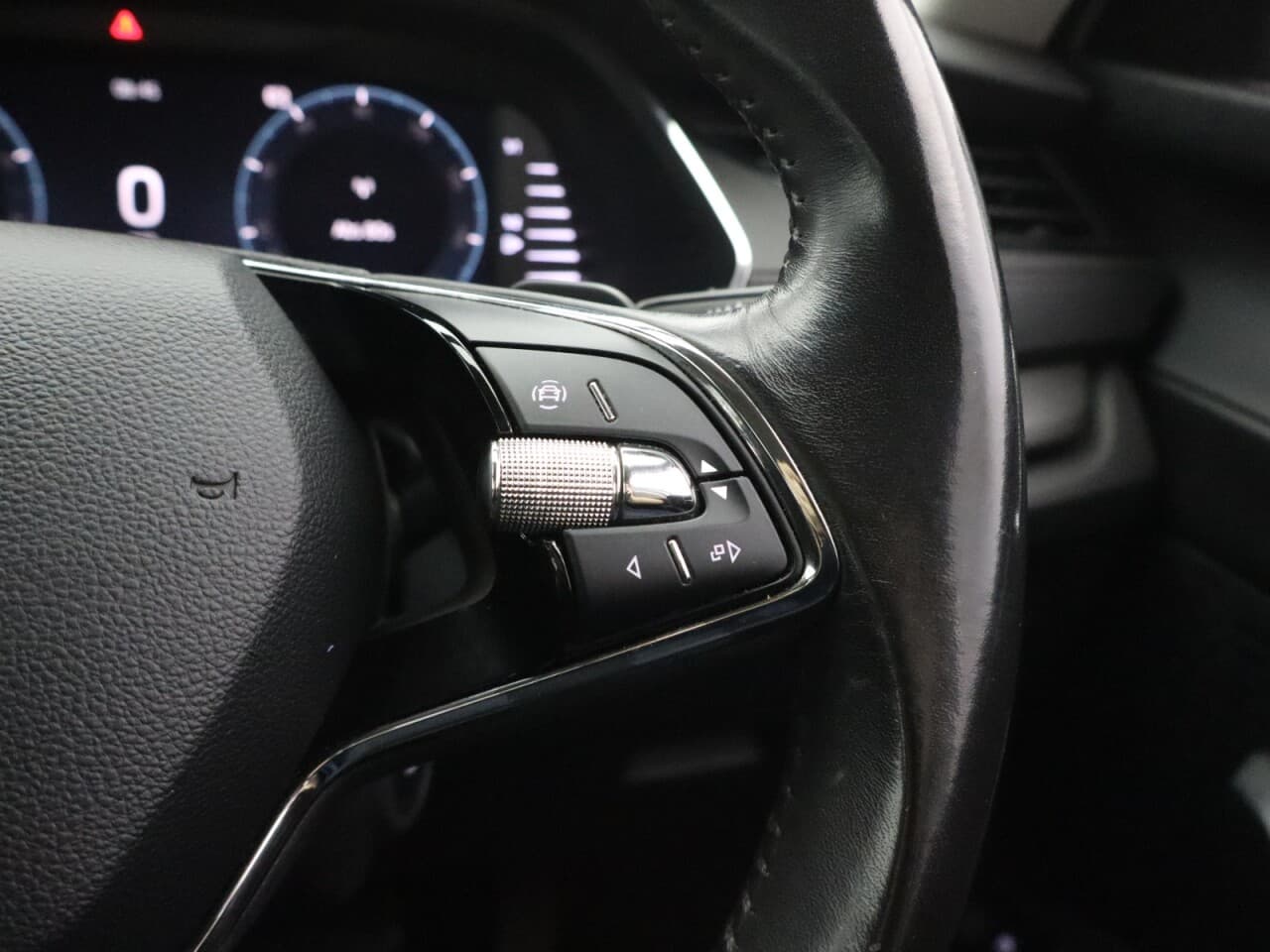 Skoda Octavia 1.4 TSI iV 13kWh SE Technology — image 18