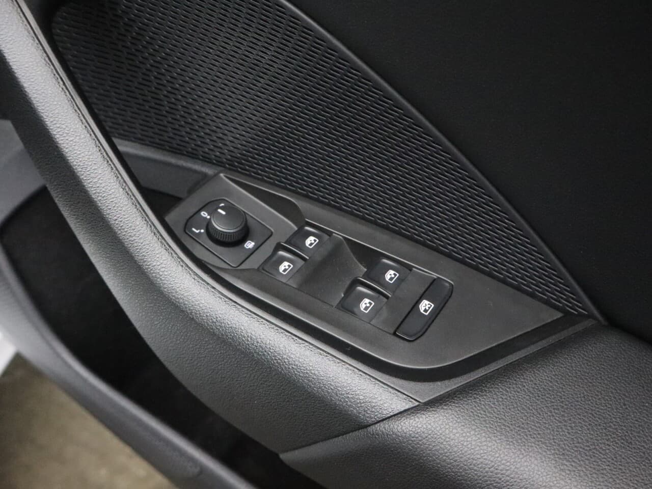 Skoda Octavia 1.4 TSI iV 13kWh SE Technology — image 52