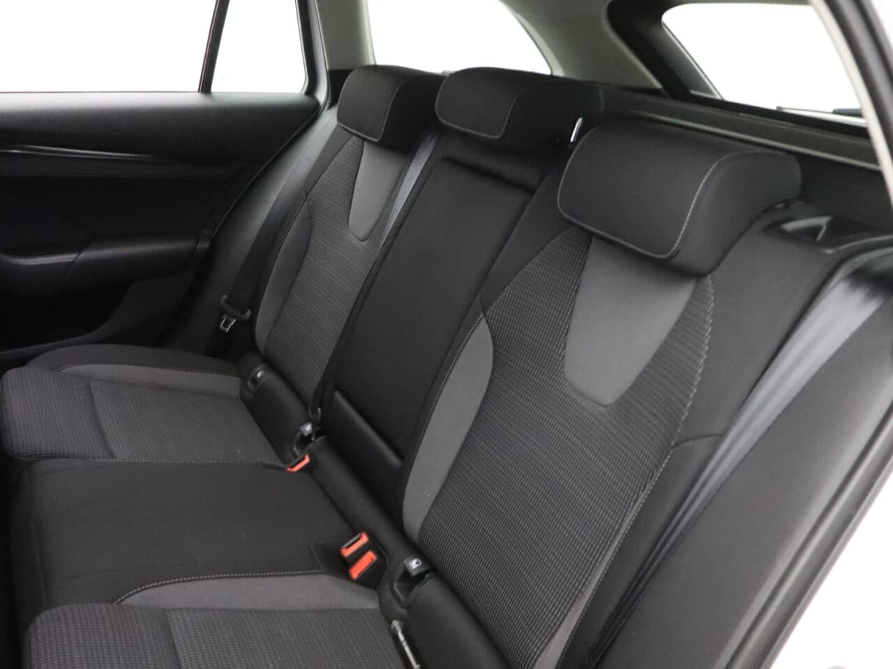 Skoda Octavia 1.4 TSI iV 13kWh SE Technology — image 49