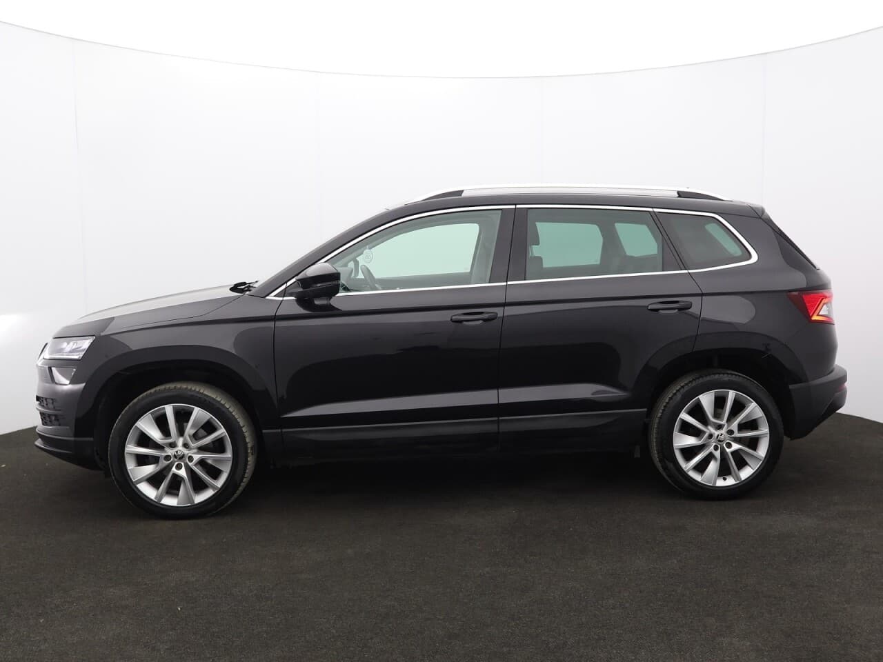 Skoda Karoq 1.5 TSI ACT SE L — image 6
