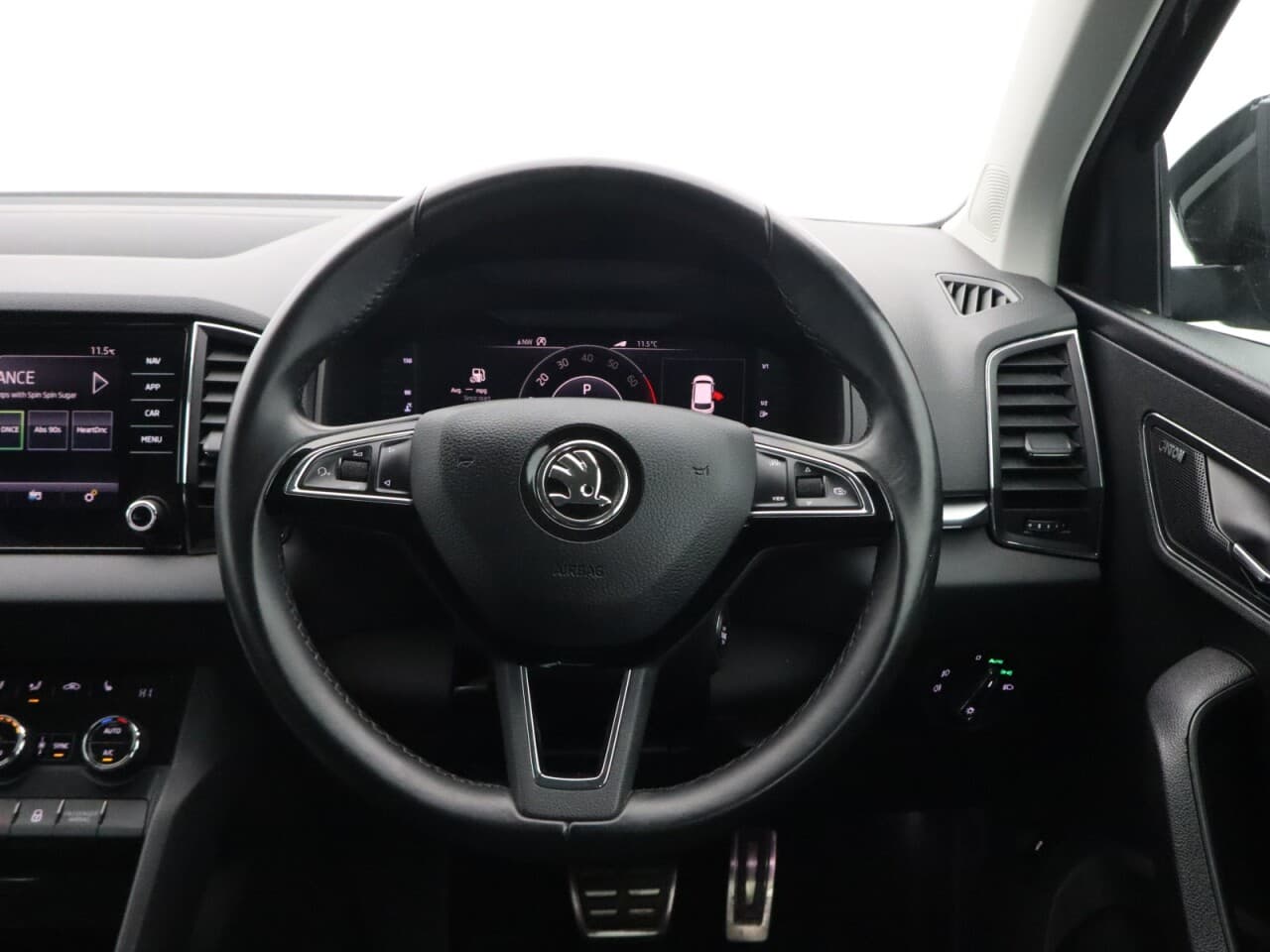 Skoda Karoq 1.5 TSI ACT SE L — image 14