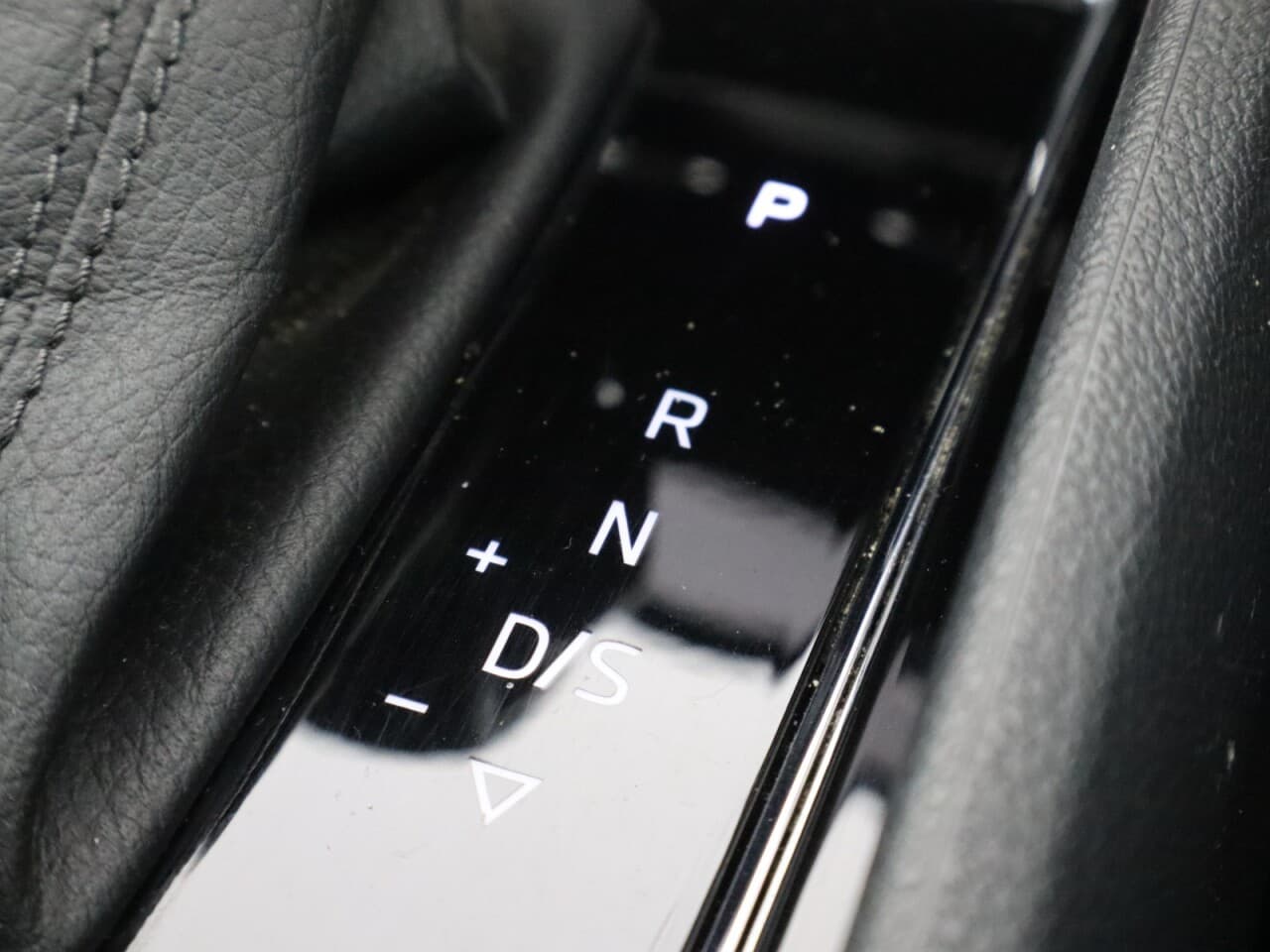 Skoda Karoq 1.5 TSI ACT SE L — image 22
