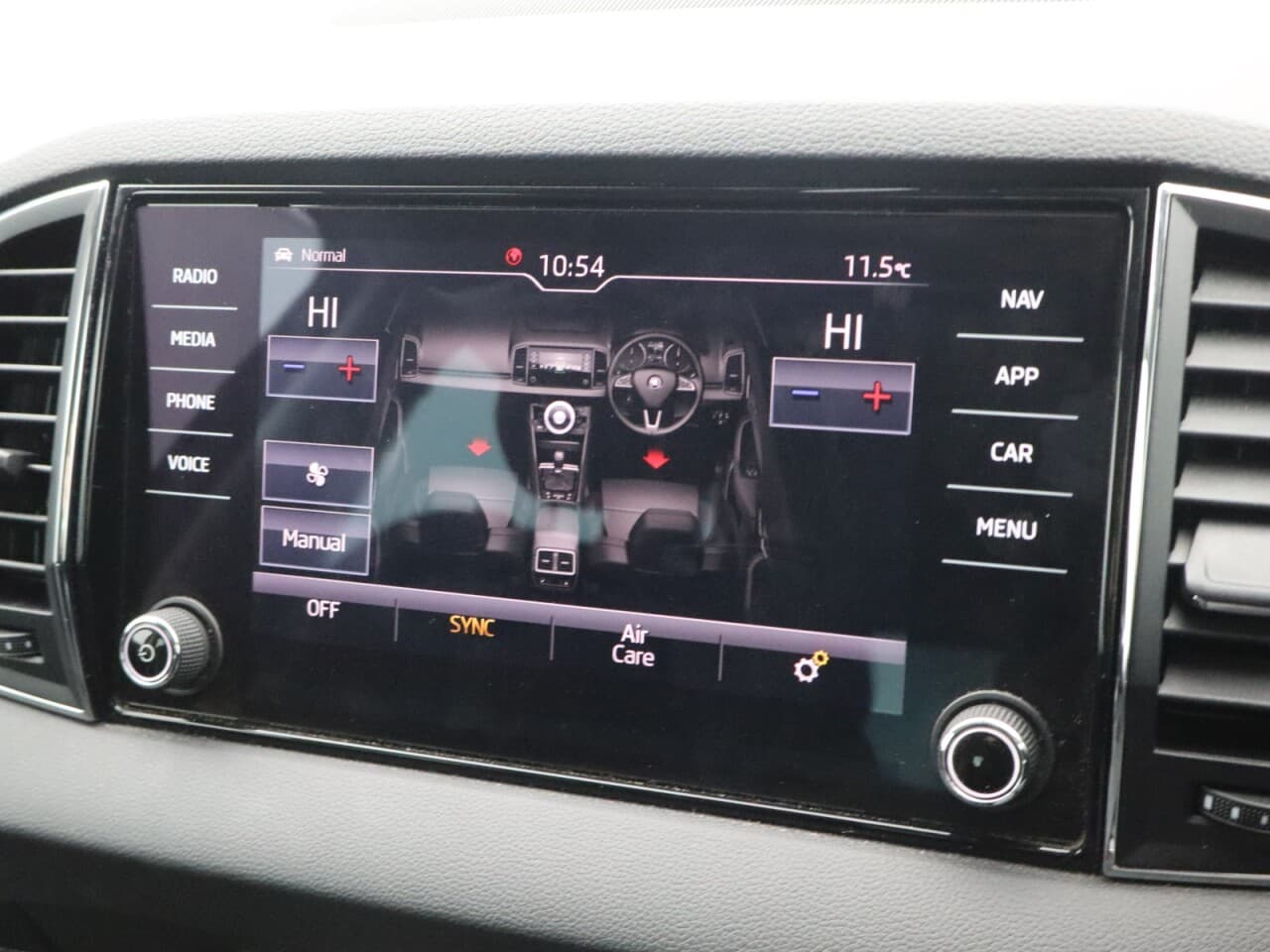 Skoda Karoq 1.5 TSI ACT SE L — image 45