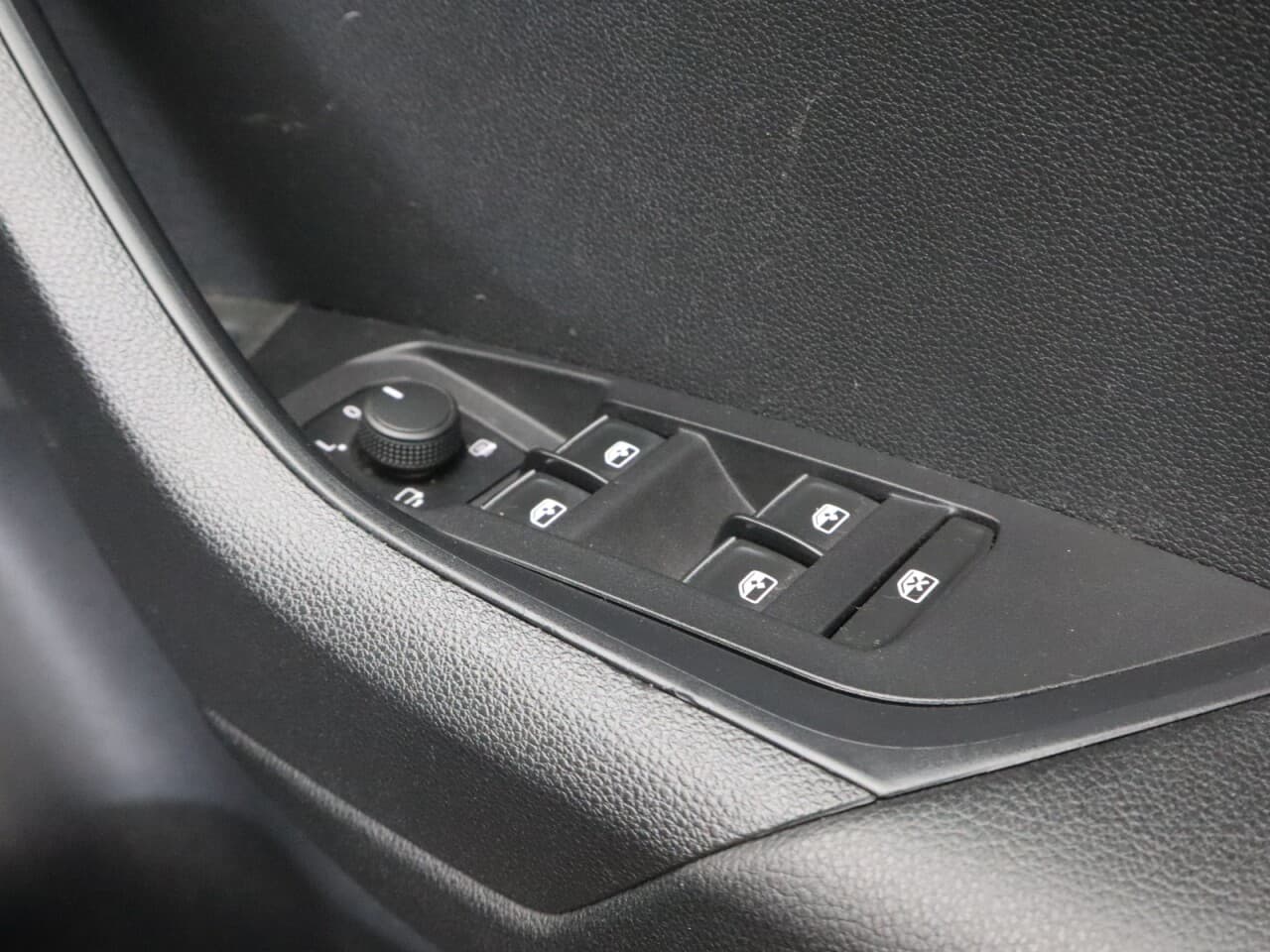 Skoda Karoq 1.5 TSI ACT SE L — image 56