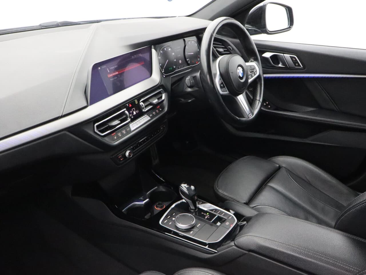 BMW 1 Series 1.5 118i M Sport — image 43