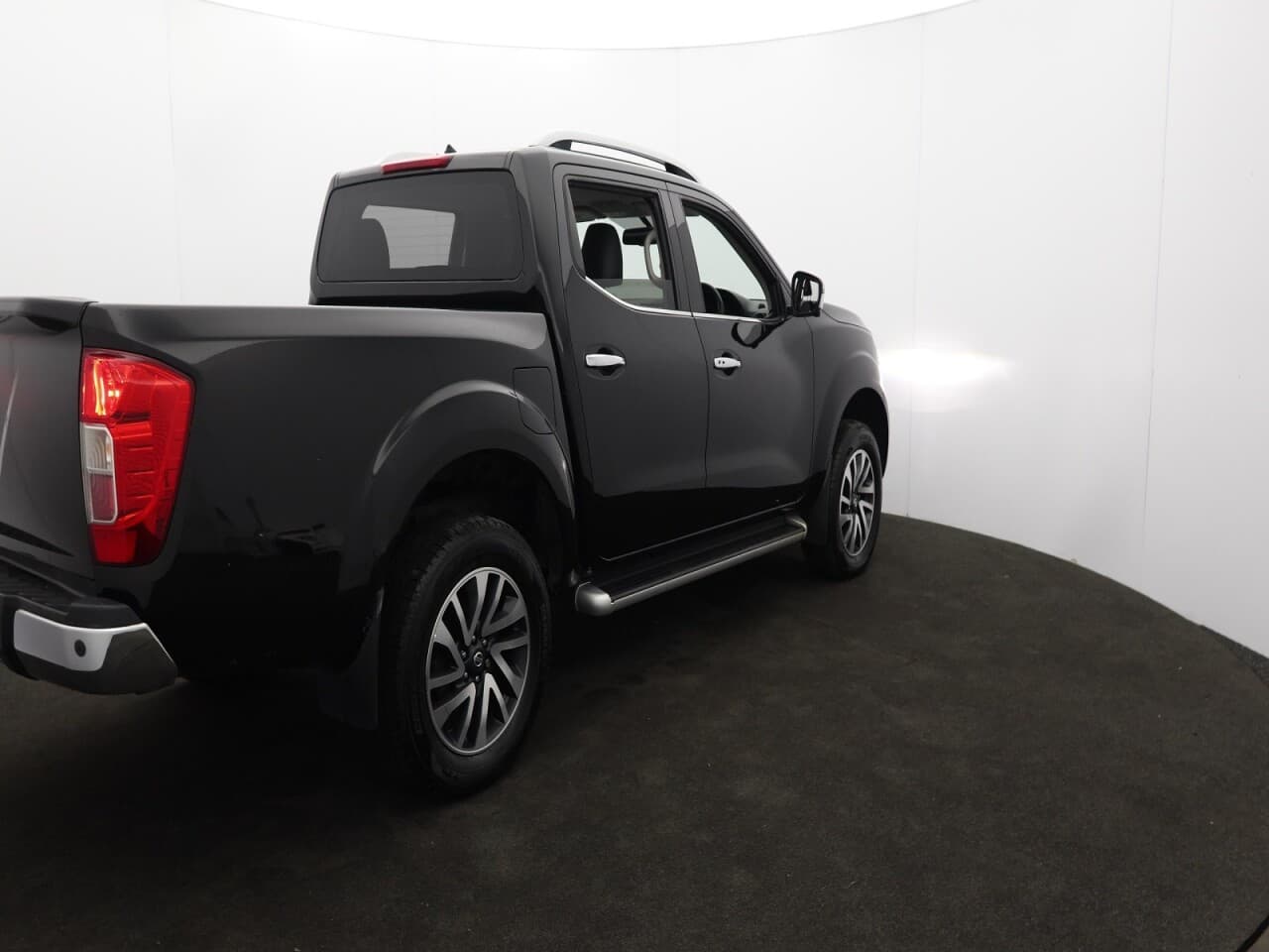 Nissan Navara 2.3 dCi Tekna — image 10