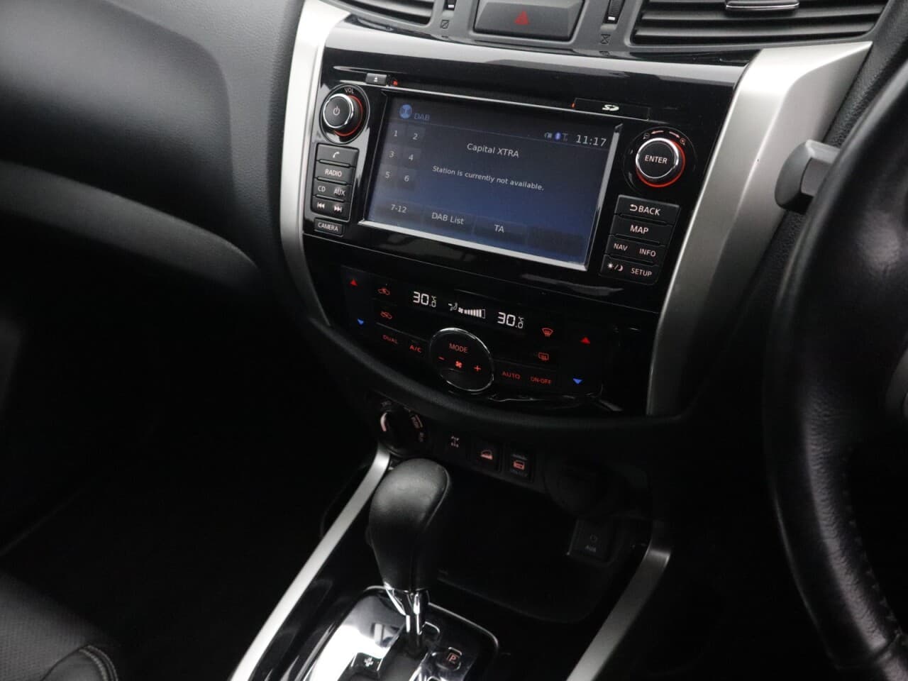 Nissan Navara 2.3 dCi Tekna — image 22