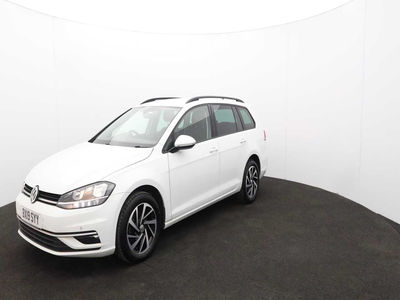 Volkswagen Golf 1.6 TDI Match — image 5