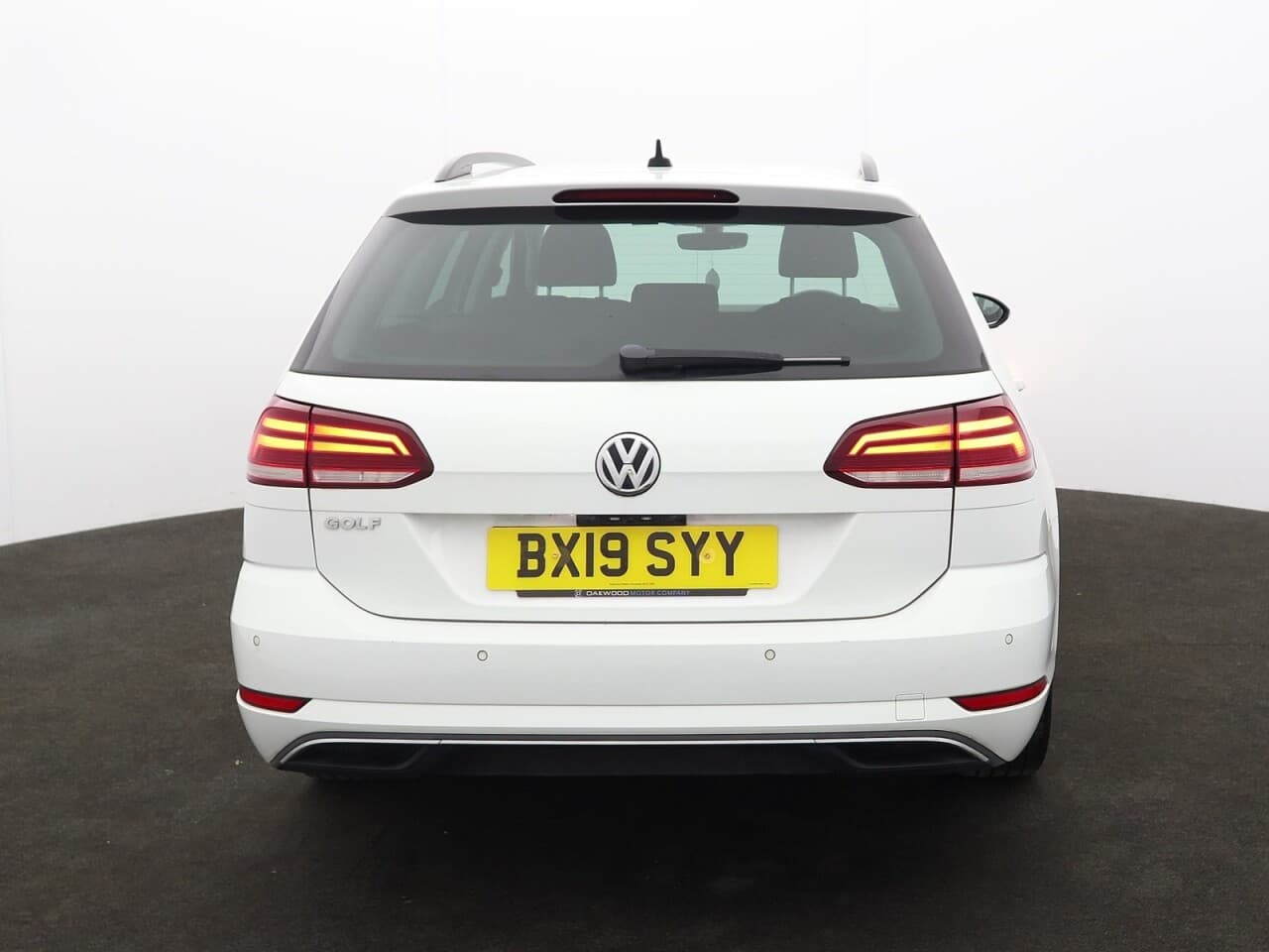 Volkswagen Golf 1.6 TDI Match — image 9
