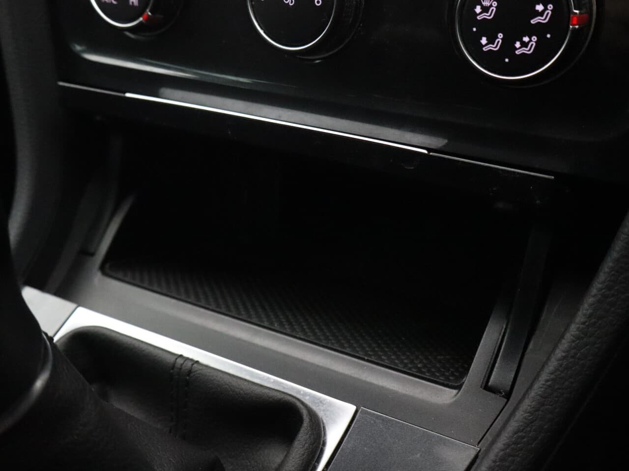 Volkswagen Golf 1.6 TDI Match — image 24