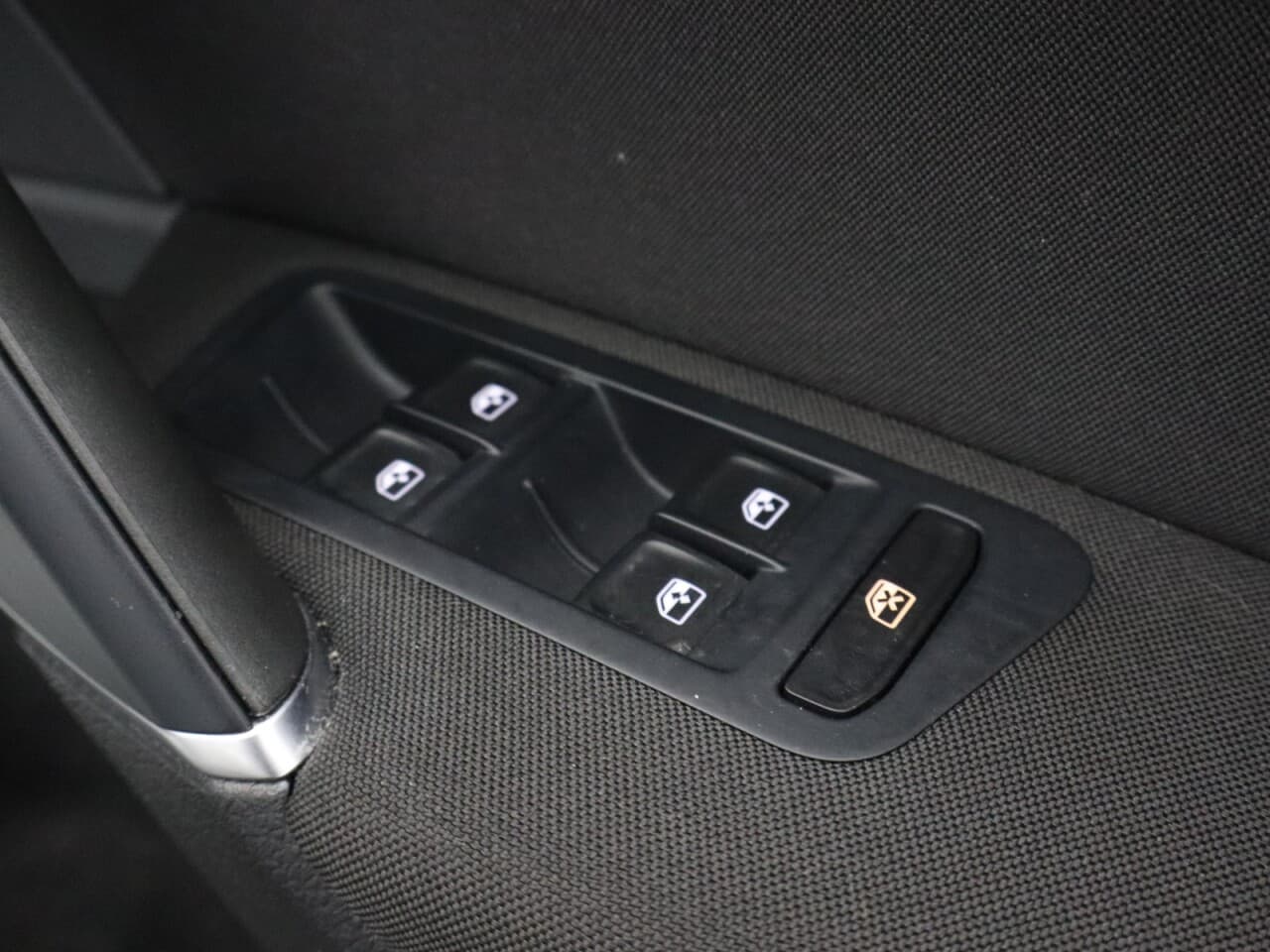 Volkswagen Golf 1.6 TDI Match — image 53