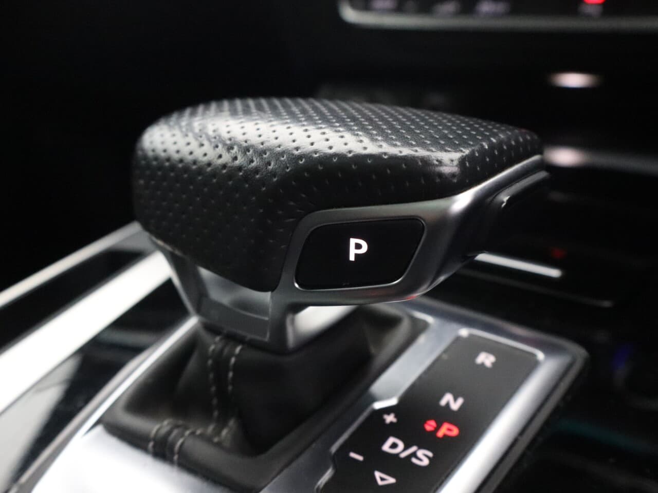 Audi Q5 2.0 TFSIe 50 S line — image 44