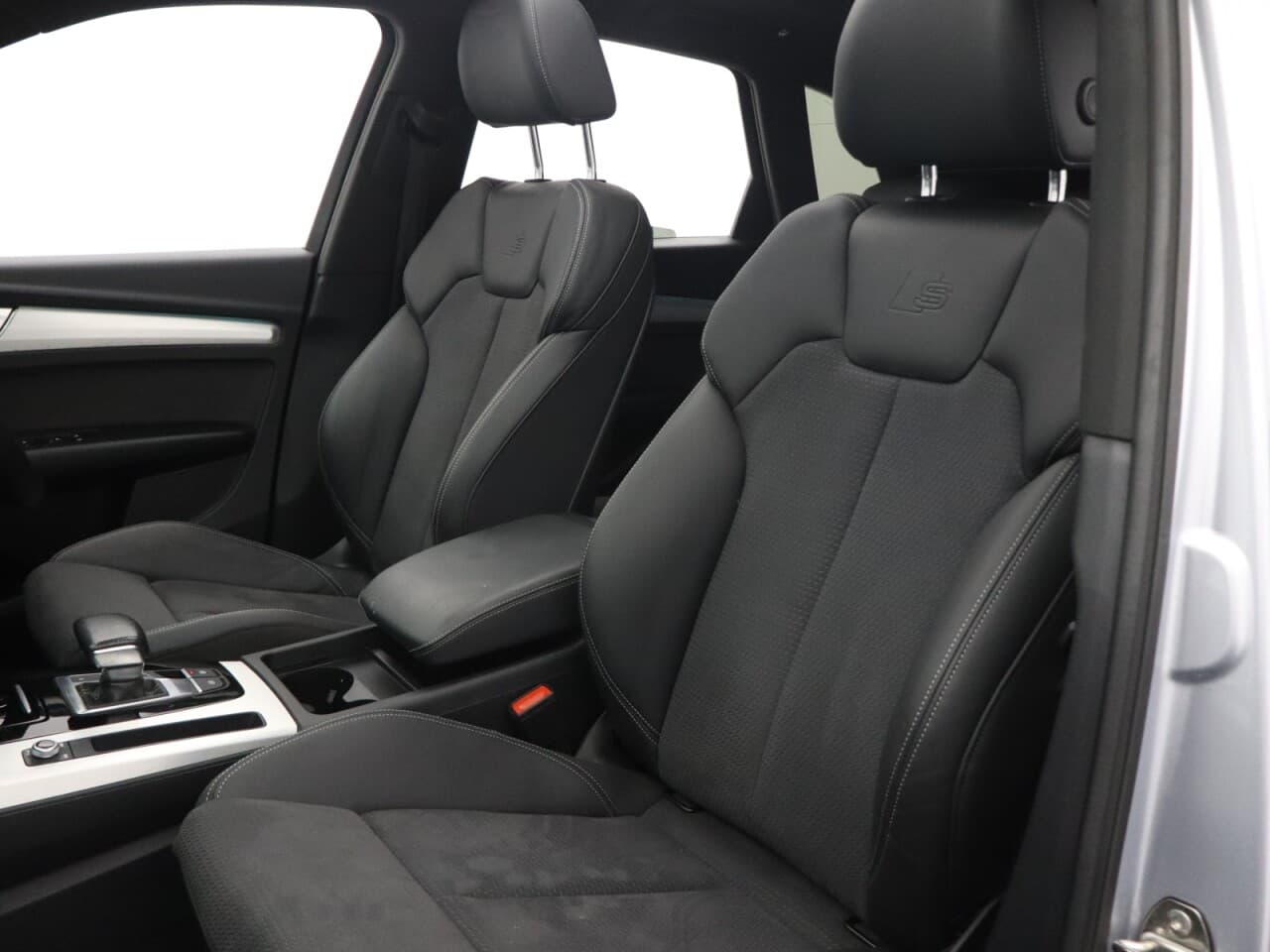 Audi Q5 2.0 TFSIe 50 S line — image 48