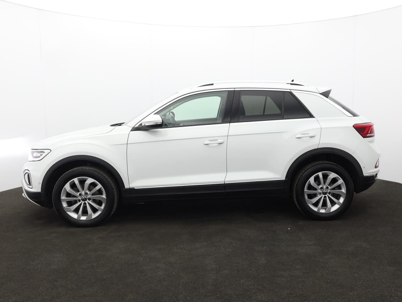 Volkswagen T-Roc 1.5 TSI Style — image 6