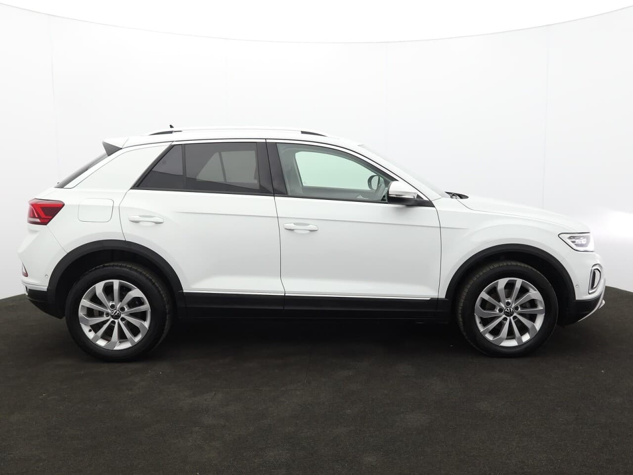 Volkswagen T-Roc 1.5 TSI Style — image 11