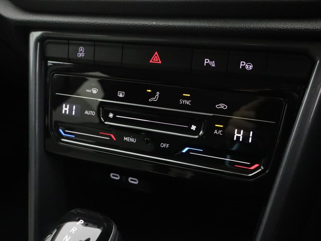 Volkswagen T-Roc 1.5 TSI Style — image 26